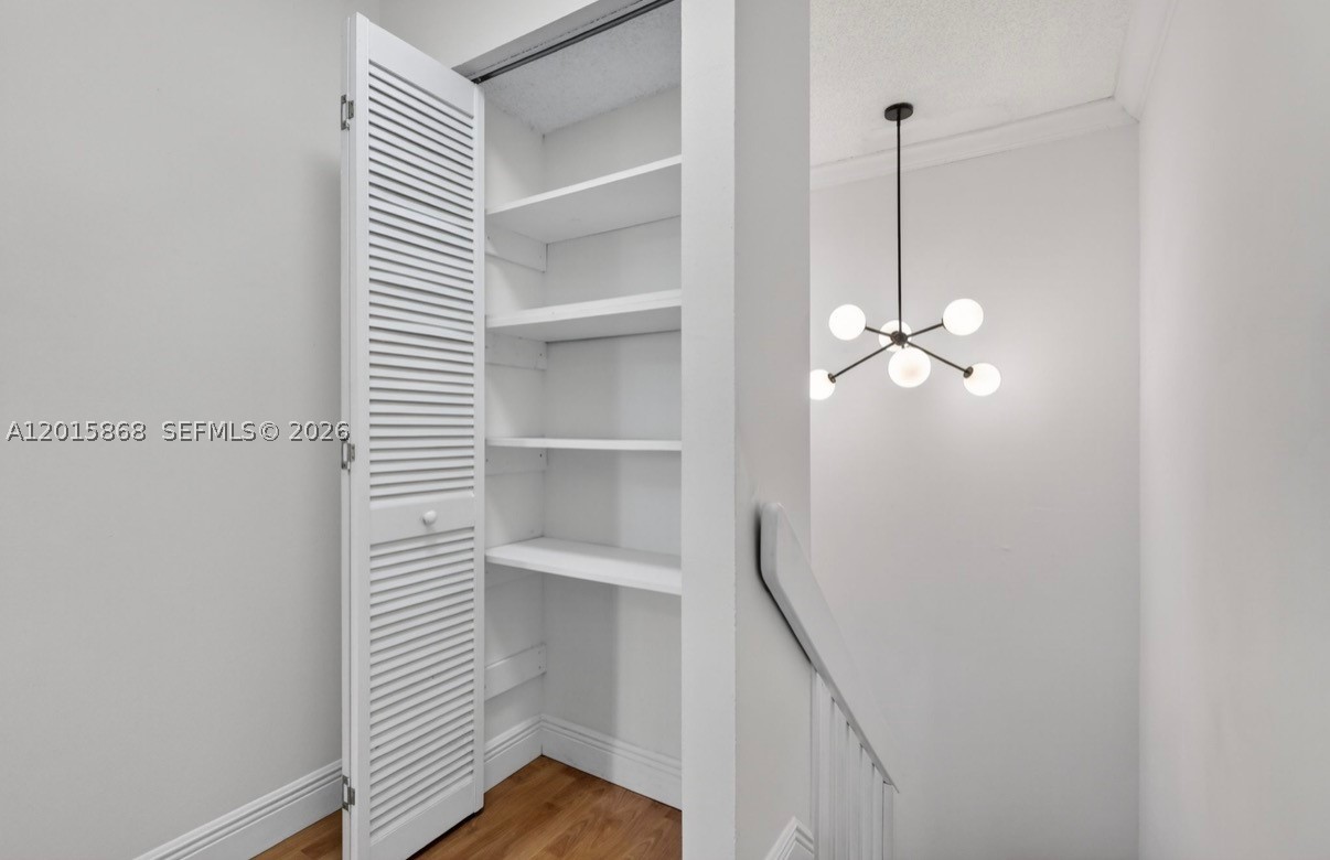 WOODS LANDING CONDO PH I - Residential