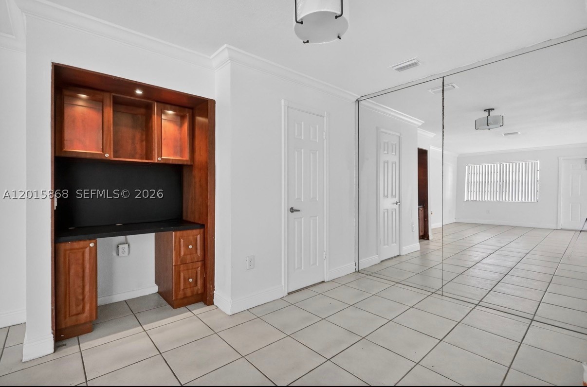 WOODS LANDING CONDO PH I - Residential