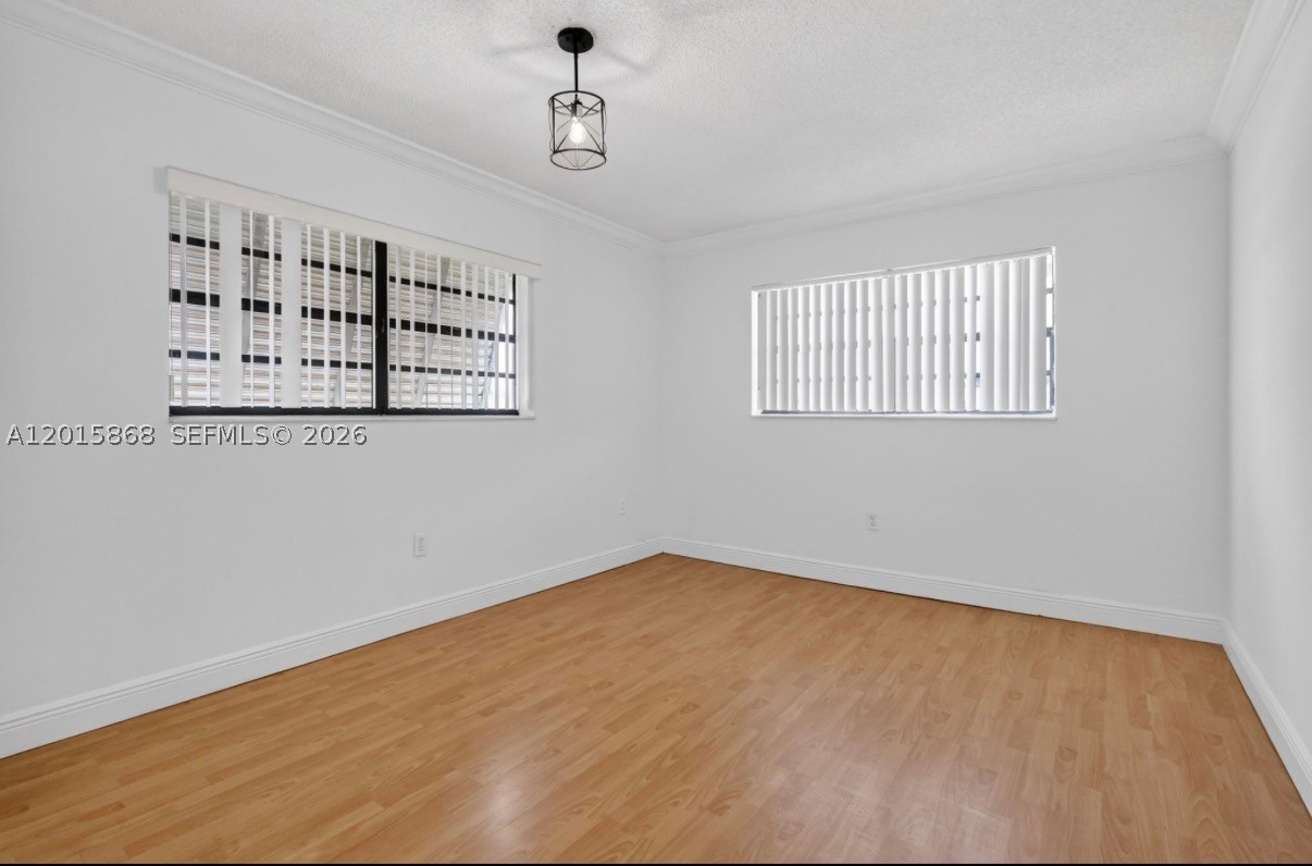 WOODS LANDING CONDO PH I - Residential
