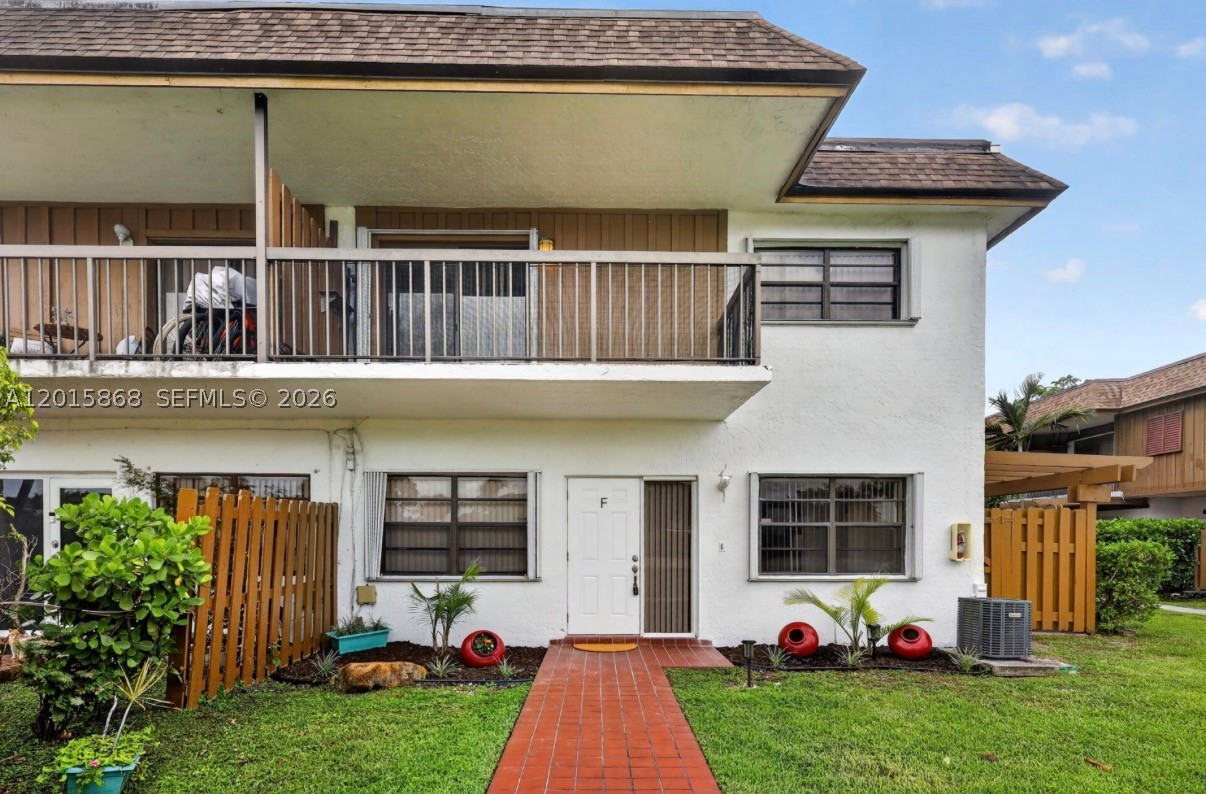 2 BEDROOM  2 1/2 BATH TOWNHOUSE IN HIGHLY DESIRABLE COMMUNITY OF WOODS LANDING. OPEN CONCEPT 1ST FLOOR WITH OFFICE AREA, LAUNDRY, FENCED PATIO  AND 1/2 BATH. THE EXTRA LARGE BEDROOMS UPSTAIRS EACH HAVE A FULL BATHROOM WITH A WALK IN CLOSET AND BALCONY OFF OF THE MAIN BEDROOM. YOU WILL BE 1 BLOCK FROM THE PALMETTO SO EASY ACCESS TO ALL HIGHWAYS AND WITHIN WALKING DISTANCE TO MAIN STREET IN MIAMI LAKES. 2 ASSIGNED PARKING SPACES.