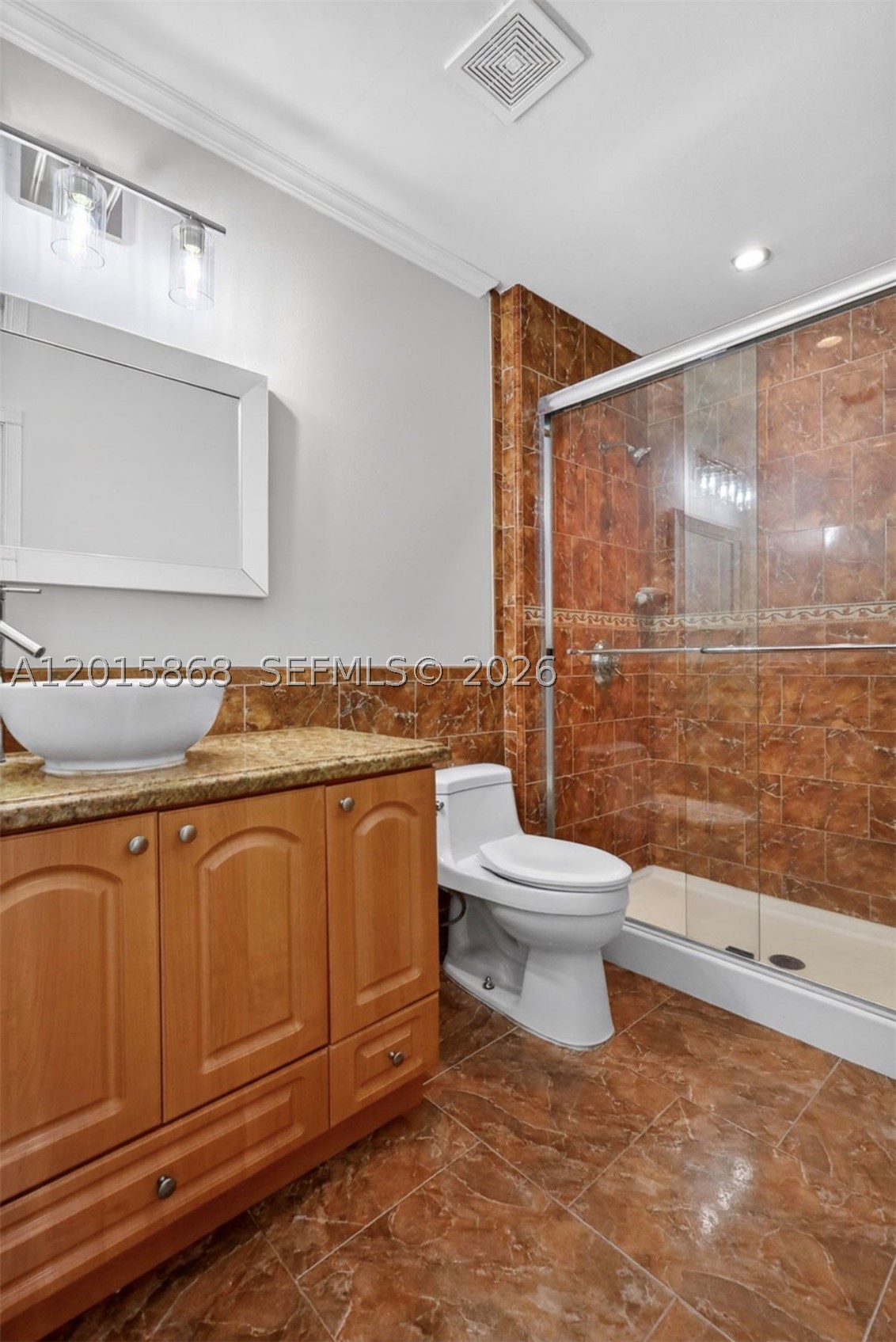 WOODS LANDING CONDO PH I - Residential