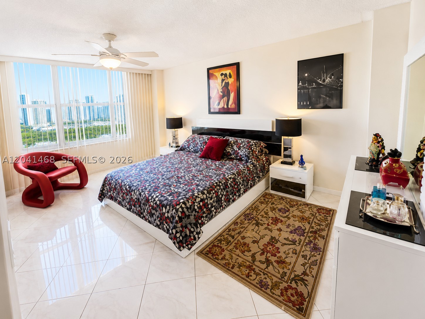WINSTON TOWER 300 CONDO - Residential