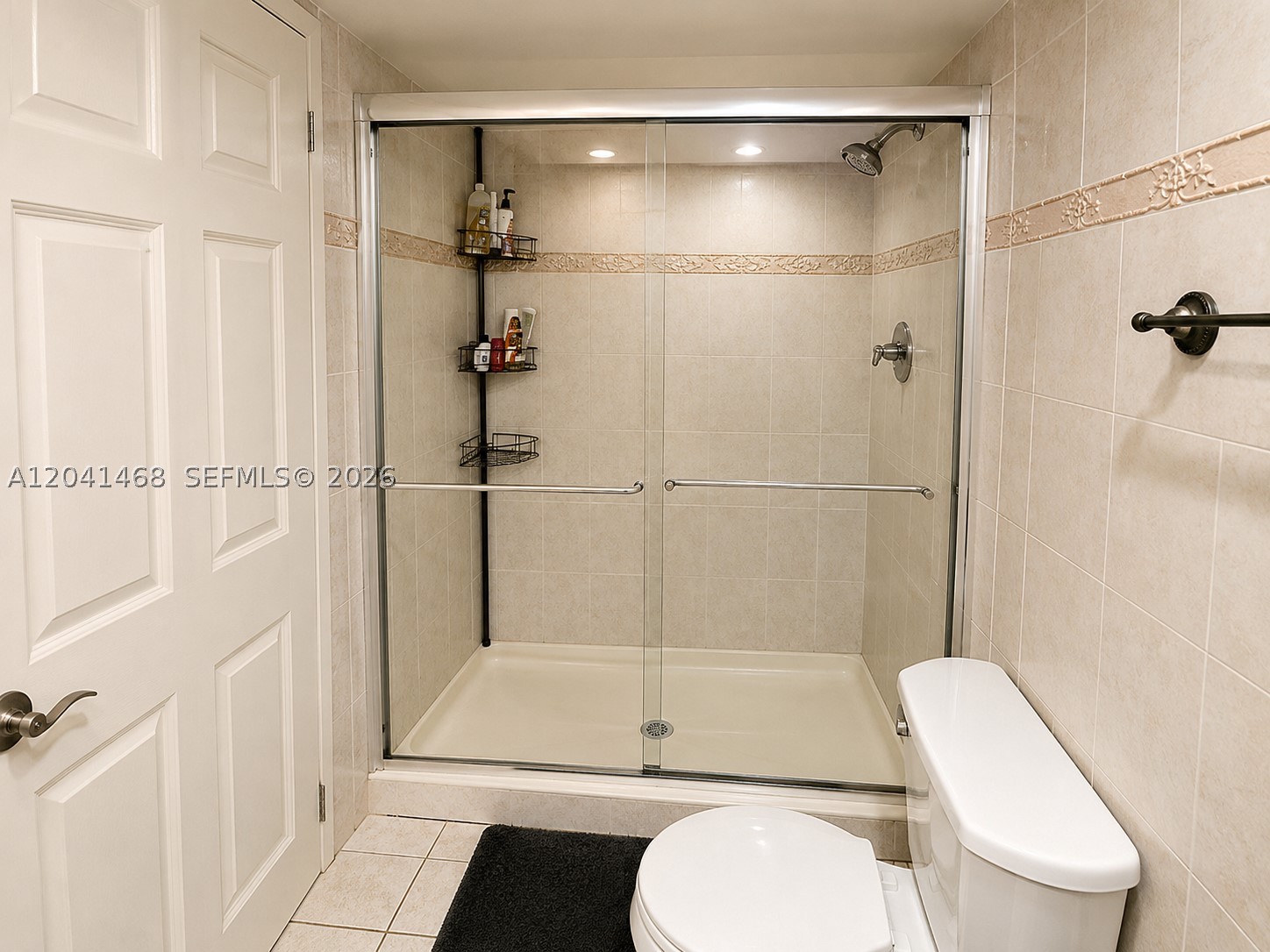 WINSTON TOWER 300 CONDO - Residential