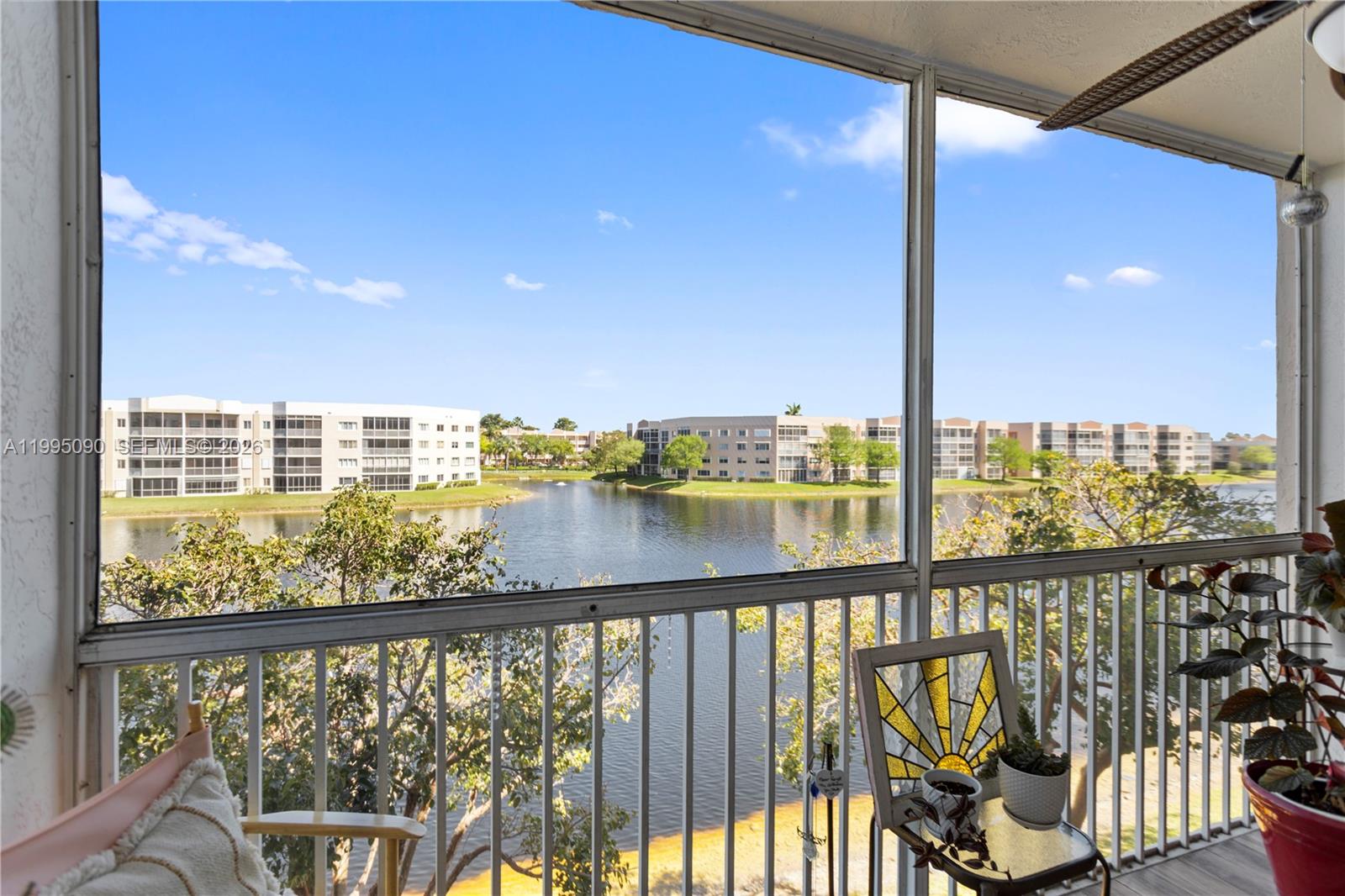 TRENT CONDOMINIUM E - Residential