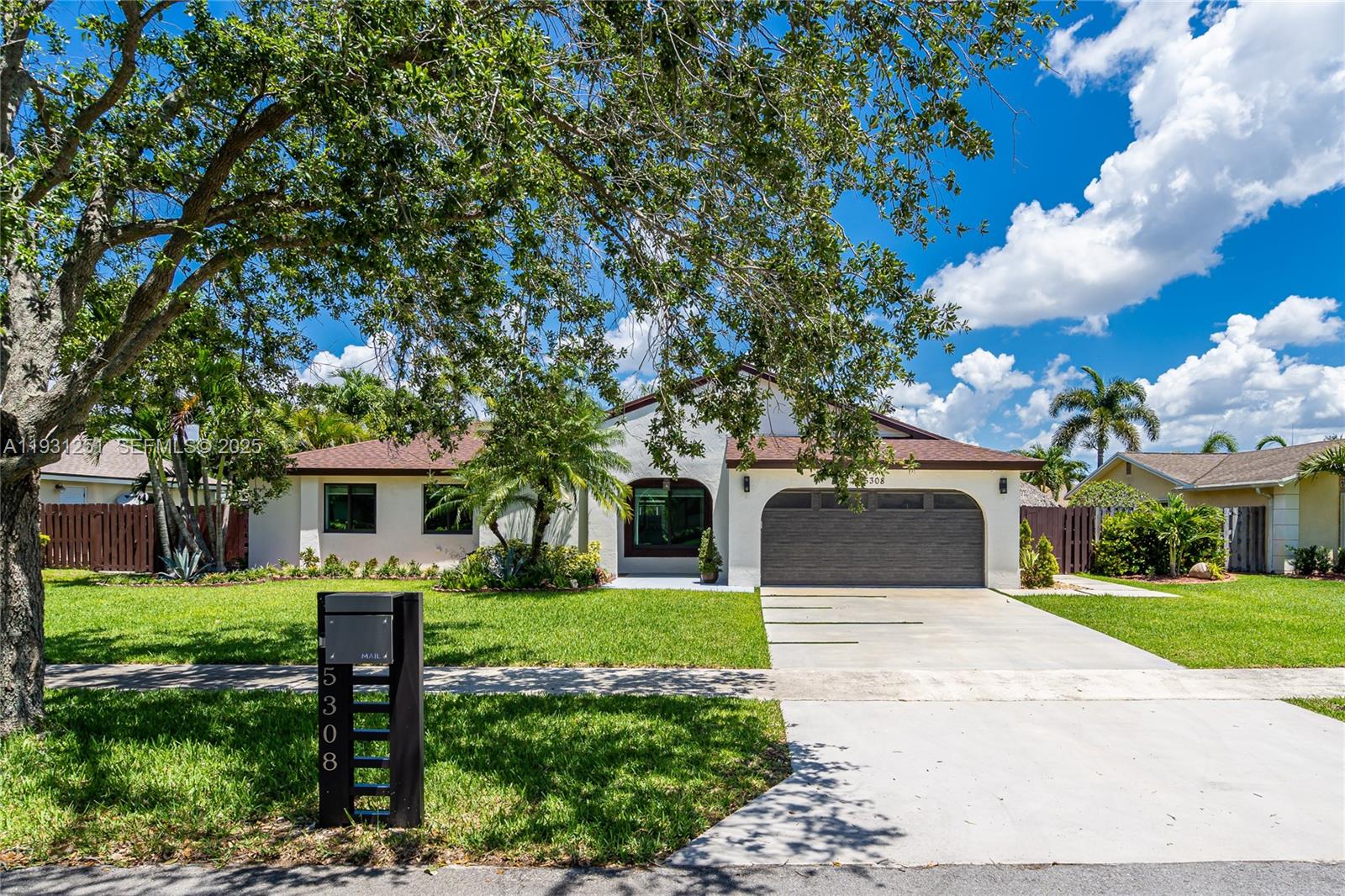 FLAMINGO GARDENS-TAMARIND - Residential