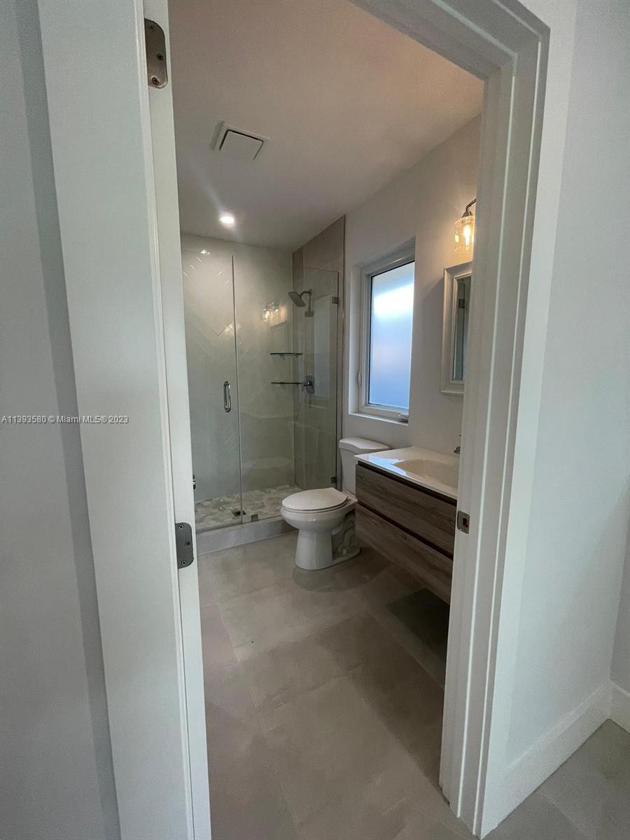 TAMIAMI ACRES PLAN 2 - Residential Lease