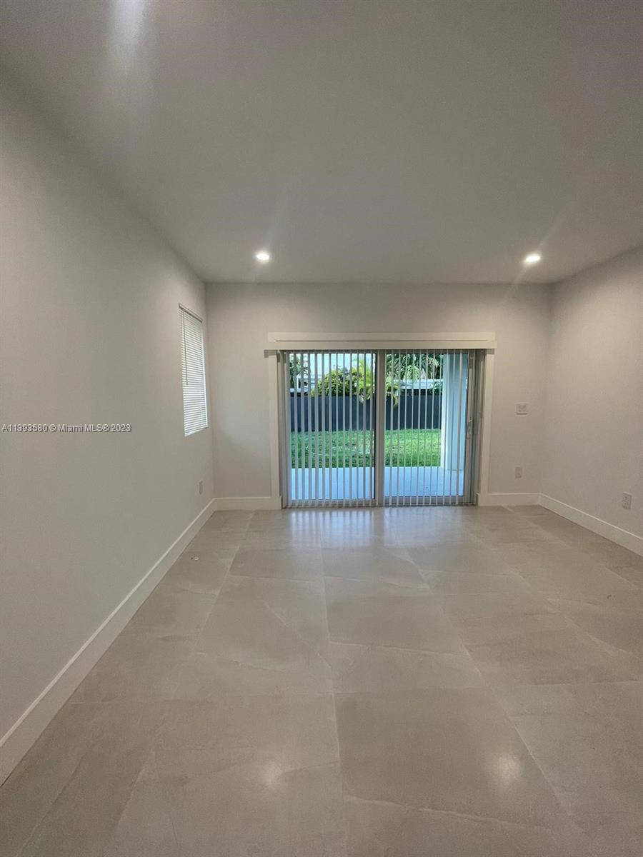 TAMIAMI ACRES PLAN 2 - Residential Lease