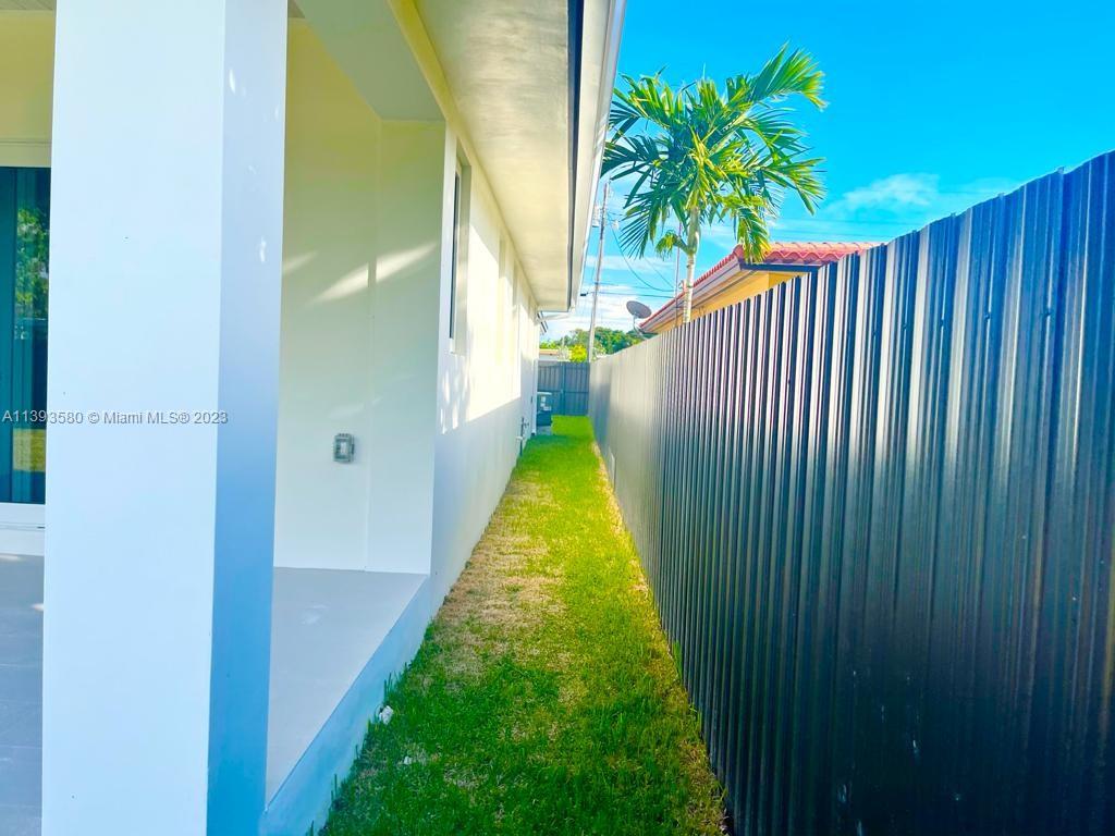 TAMIAMI ACRES PLAN 2 - Residential Lease