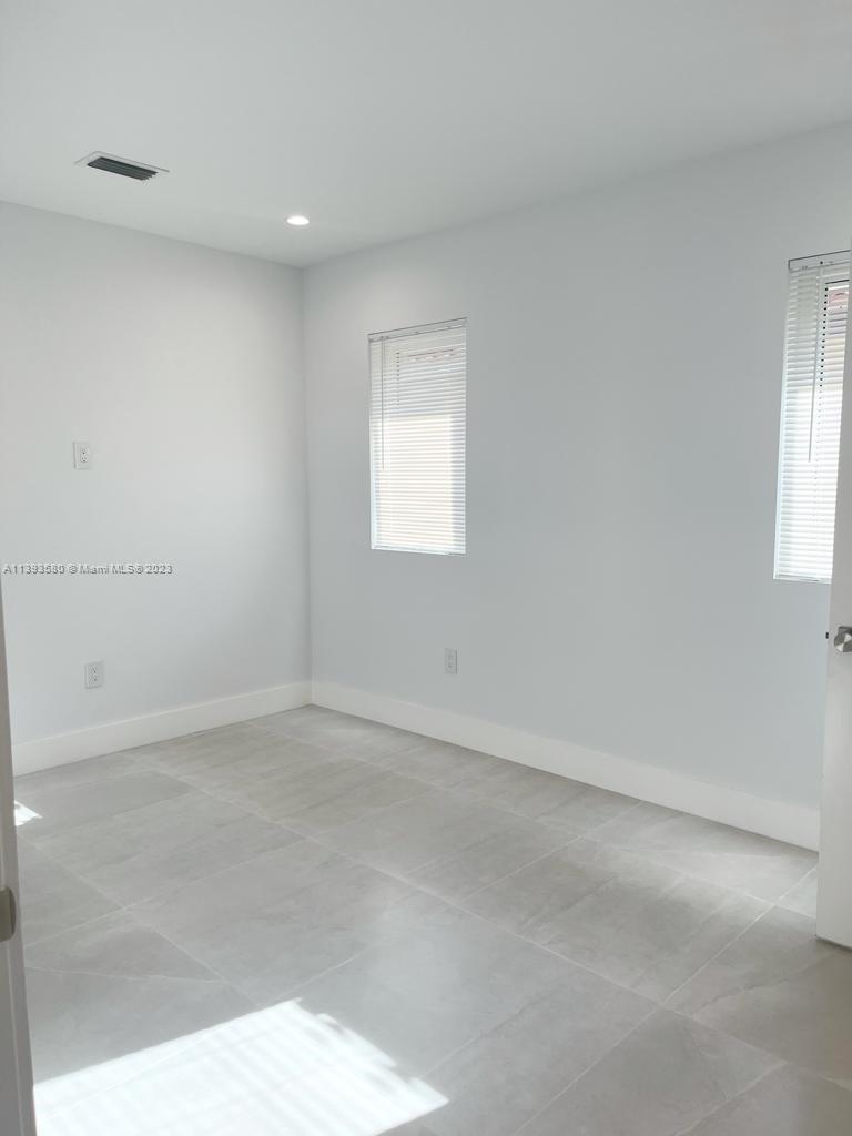 TAMIAMI ACRES PLAN 2 - Residential Lease