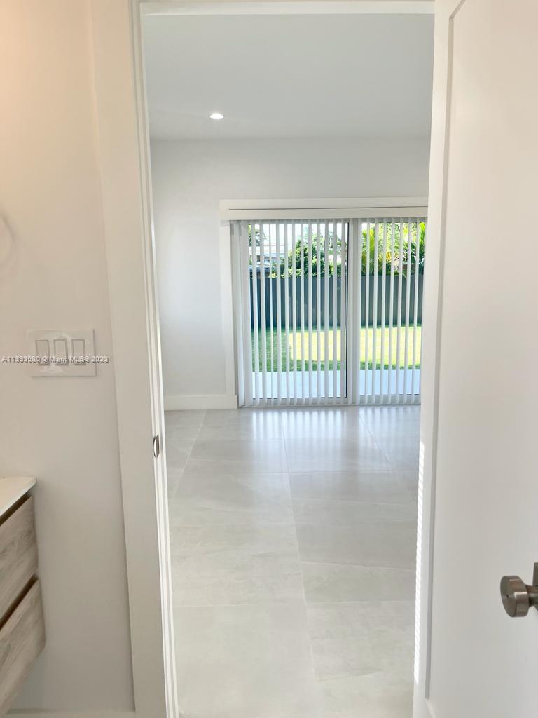 TAMIAMI ACRES PLAN 2 - Residential Lease
