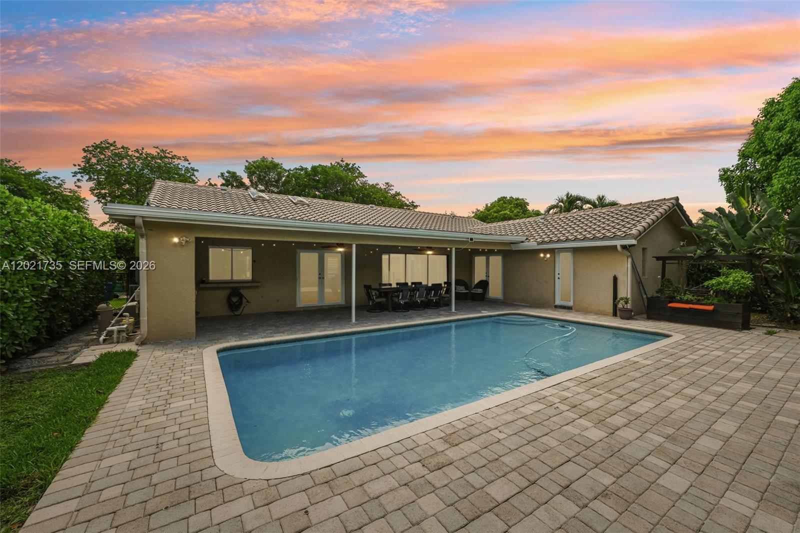 CYPRESS GLEN - Residential