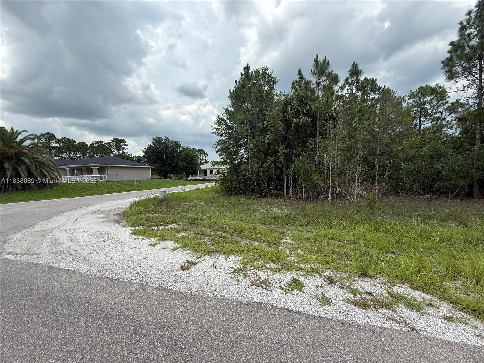 LEHIGH ACRES - Land