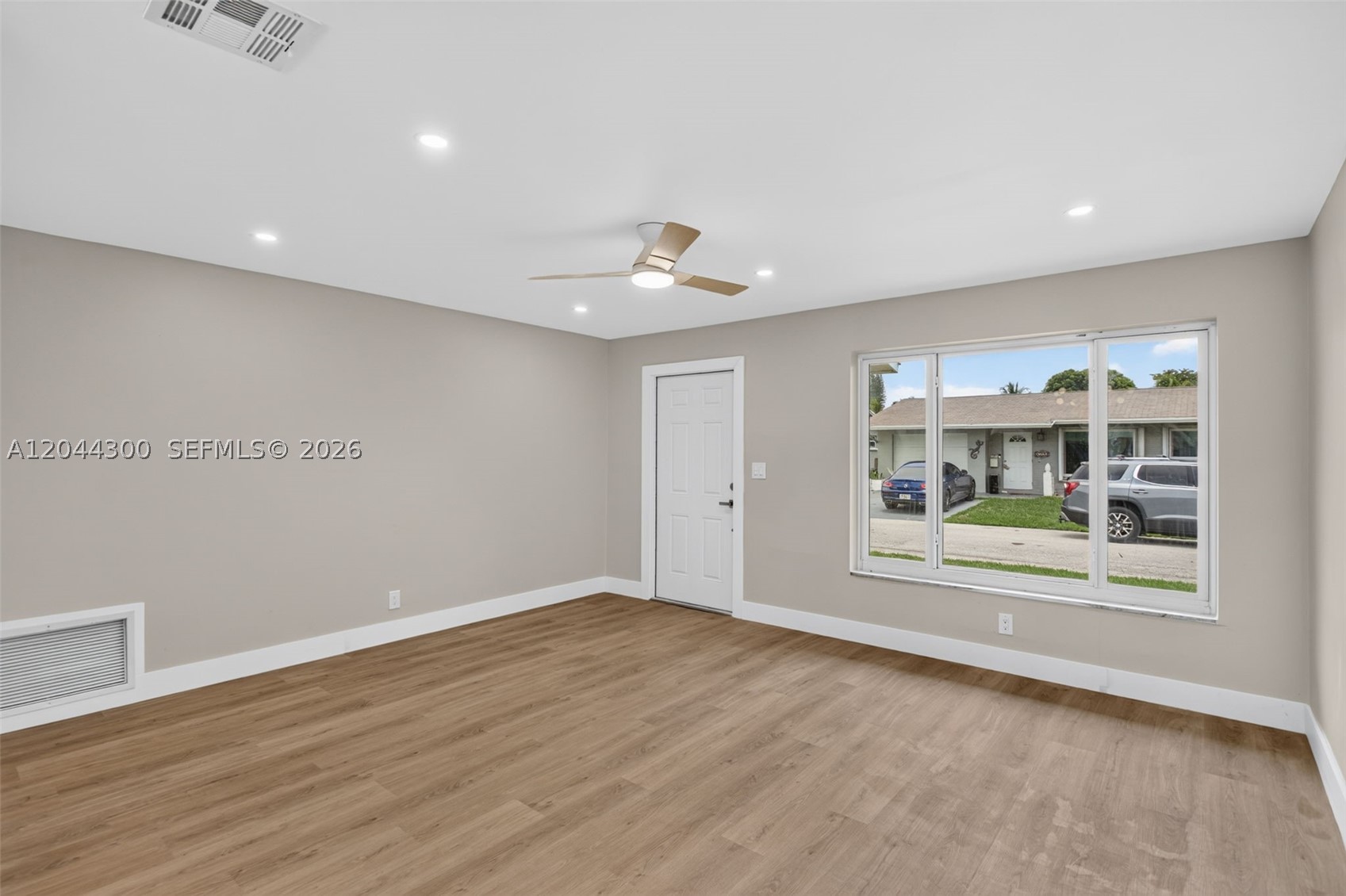 MAINLANDS OF TAMARAC LAKE - Residential