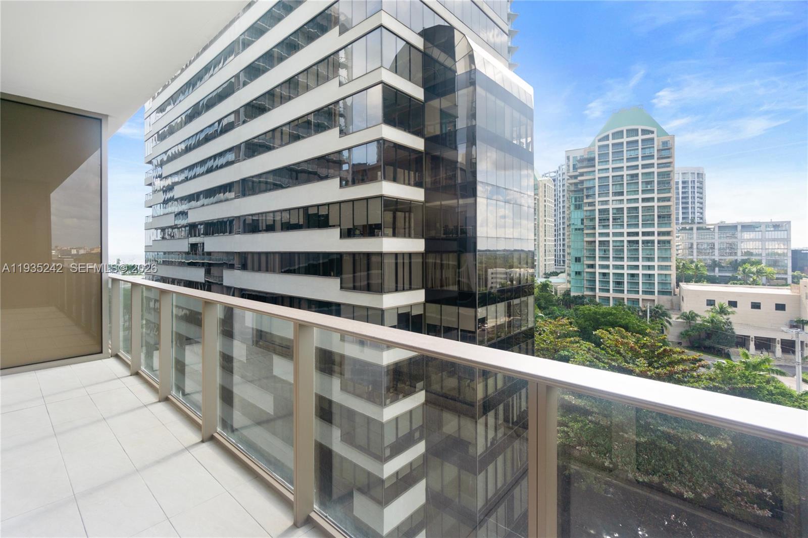 MR C RESIDENCES - Residential