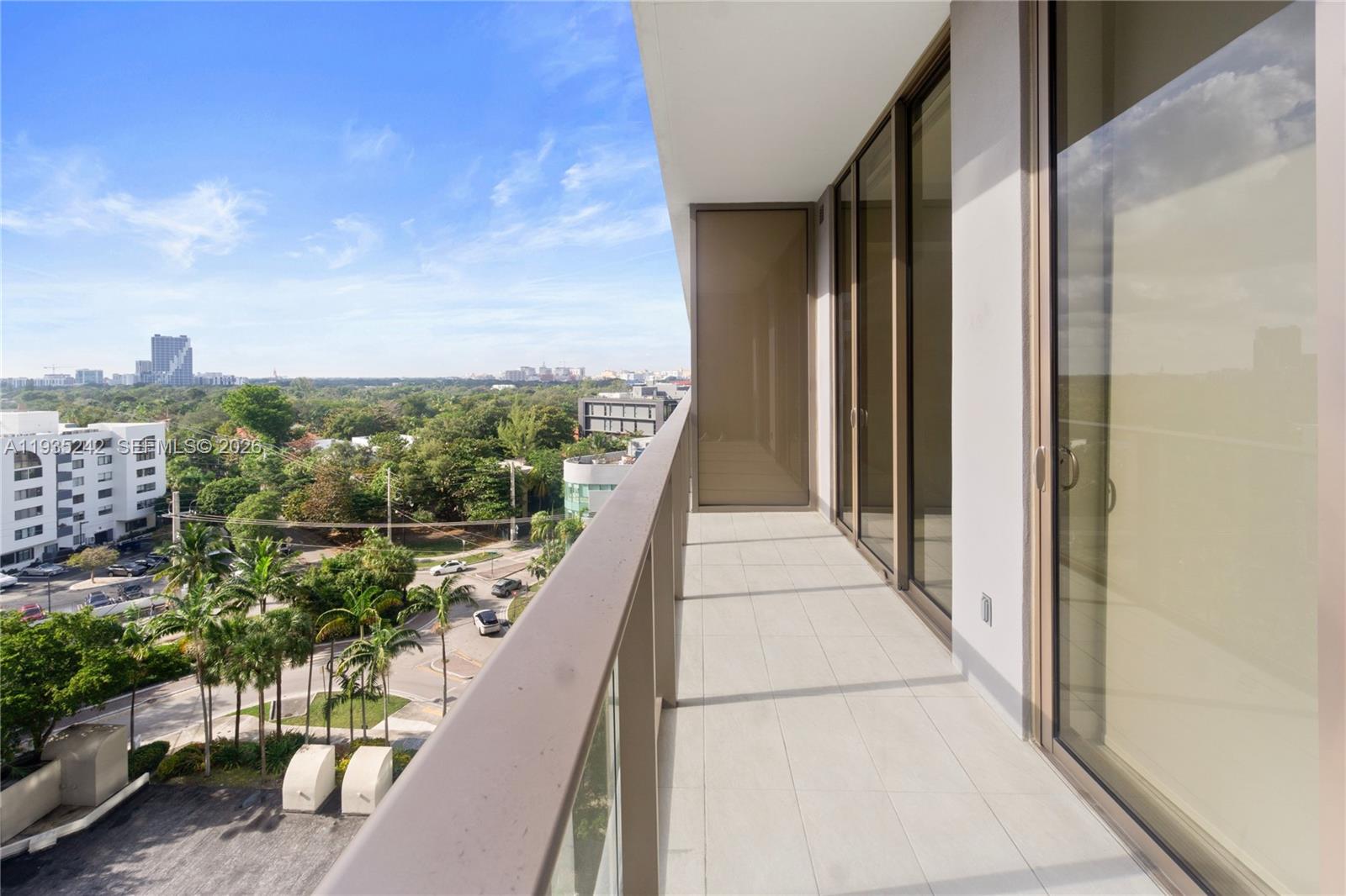 MR C RESIDENCES - Residential
