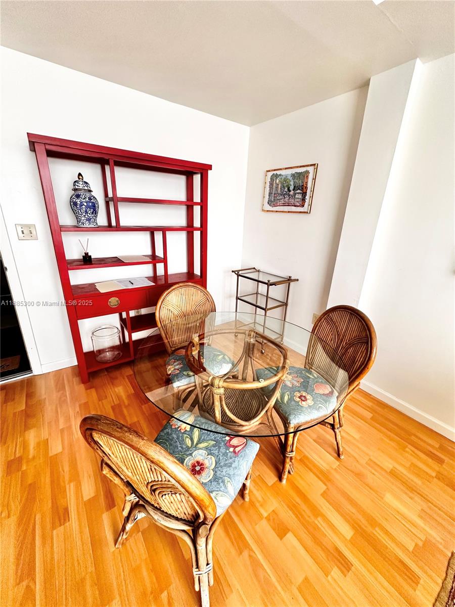 THE FLAMINGO CONDO - Residential Lease