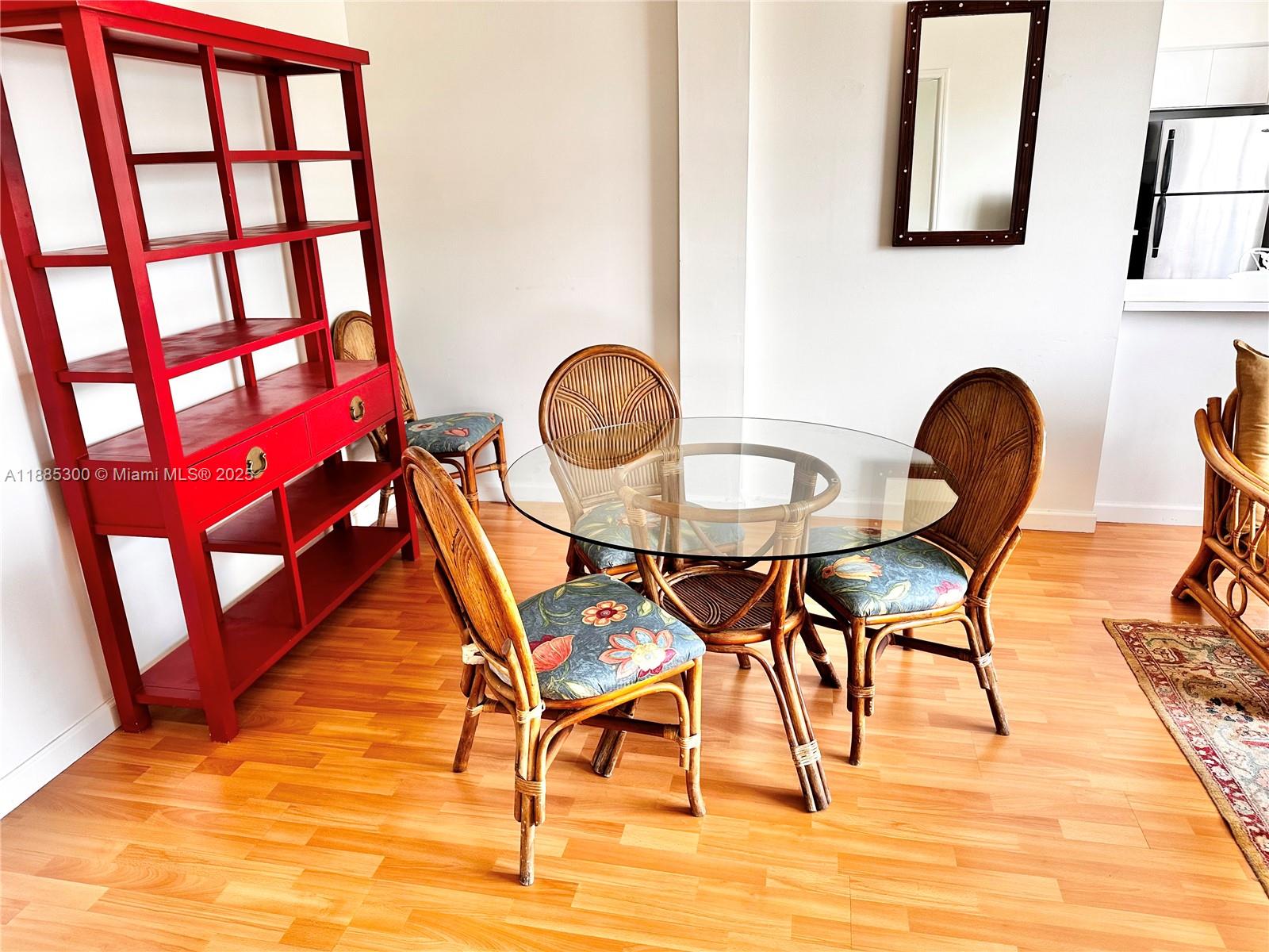 THE FLAMINGO CONDO - Residential Lease