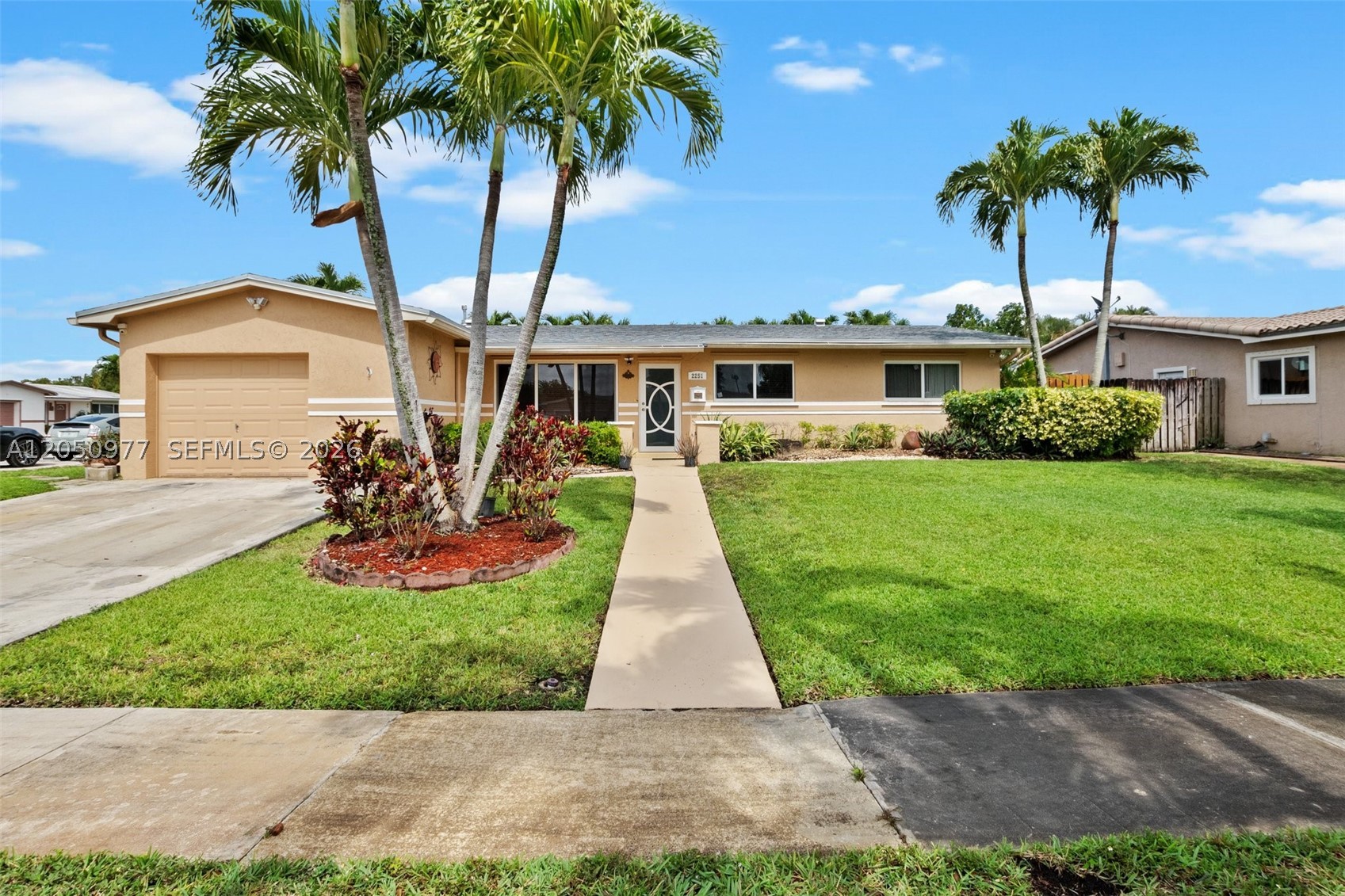 PASADENA LAKES WEST - Residential