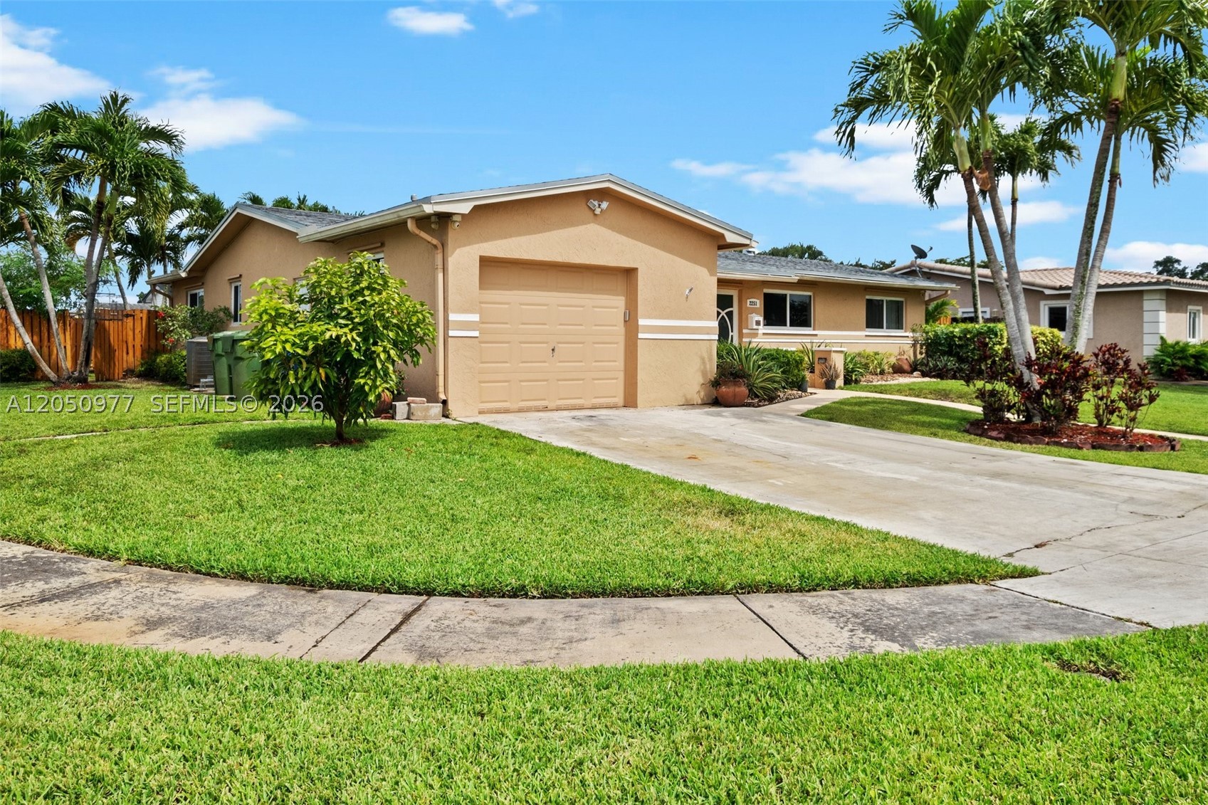 PASADENA LAKES WEST - Residential