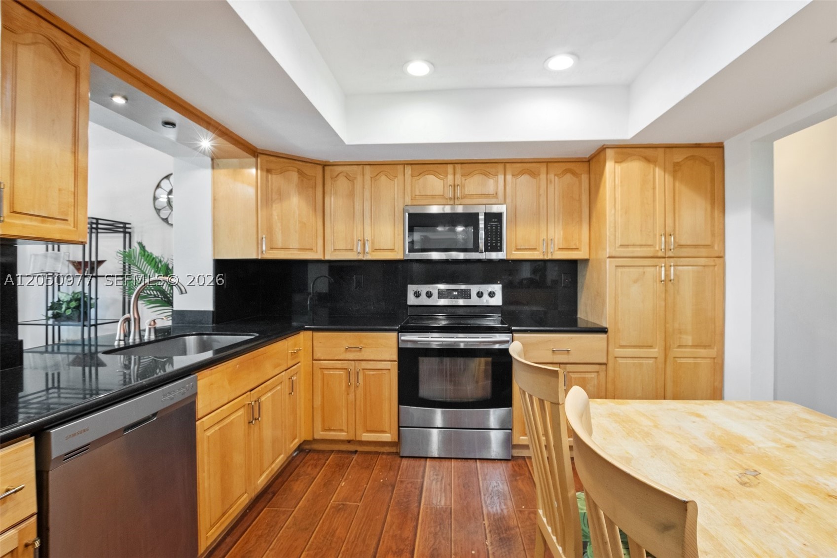 PASADENA LAKES WEST - Residential