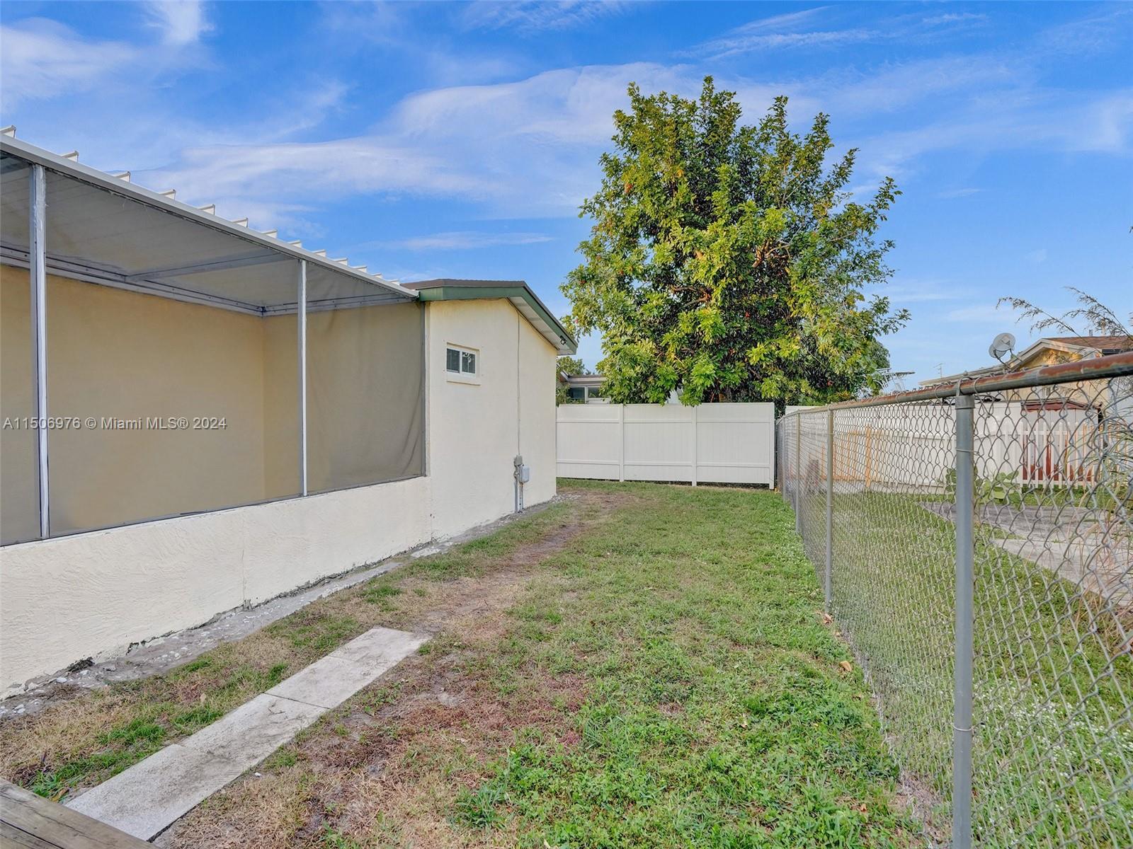 OAKLAND ESTATES NORTH 1ST - Residential
