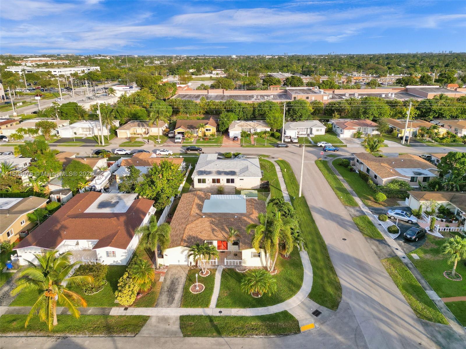 OAKLAND ESTATES NORTH 1ST - Residential