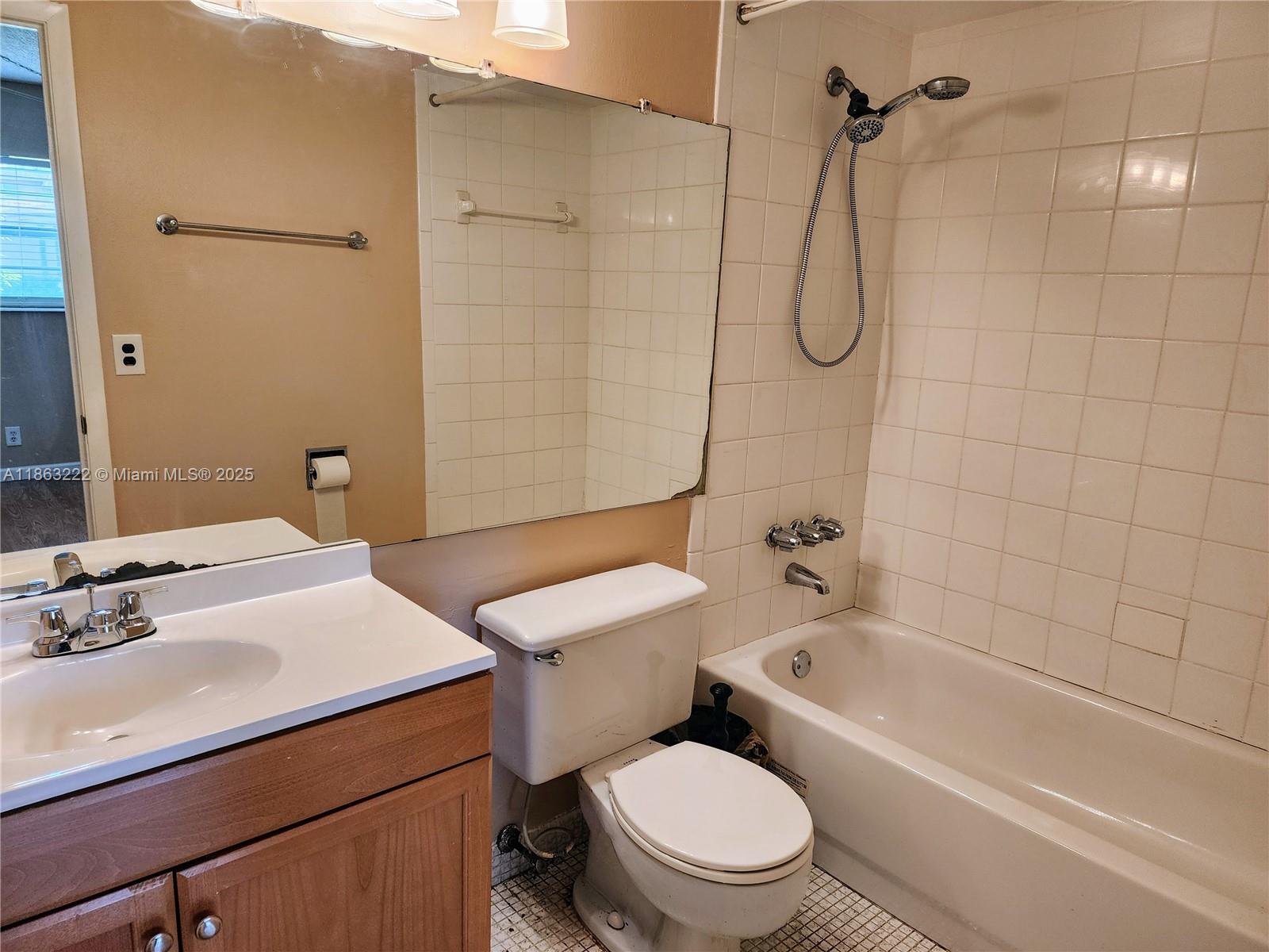 GERANIUM GARDENS CONDO - Residential