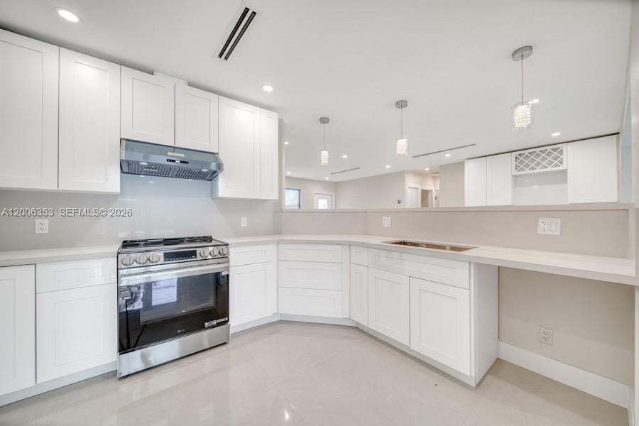 CORAL REEF ESTATES - Residential