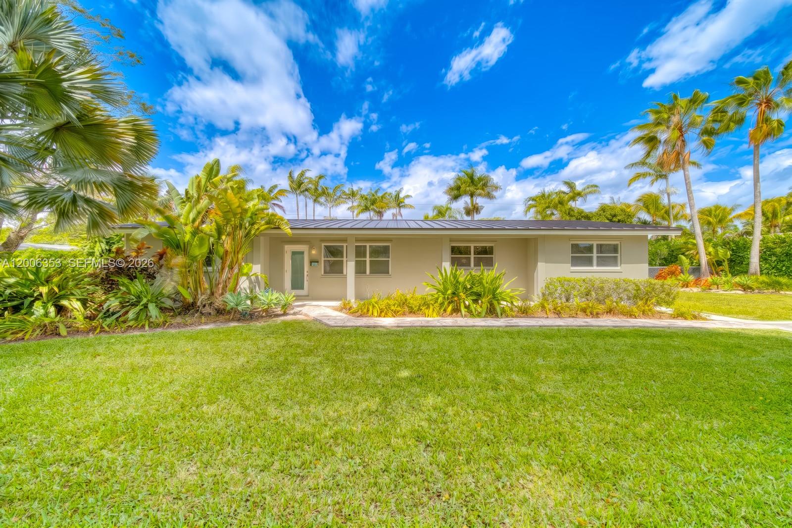 CORAL REEF ESTATES - Residential