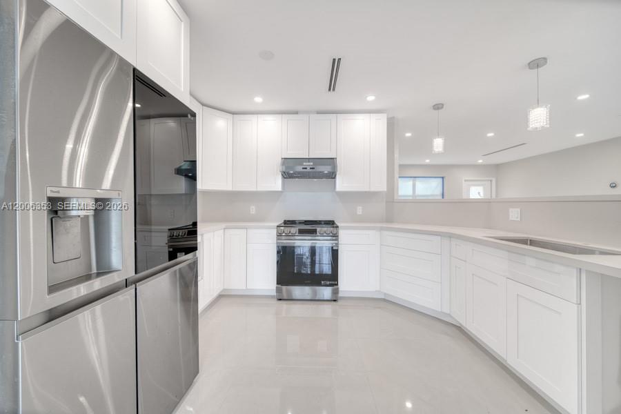 CORAL REEF ESTATES - Residential