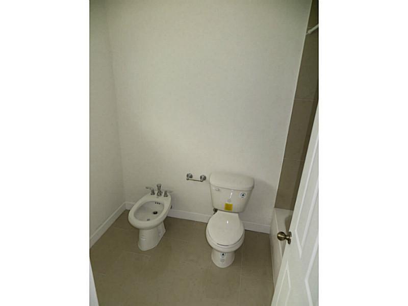 CORAL WAY HEIGHTS - Residential Lease