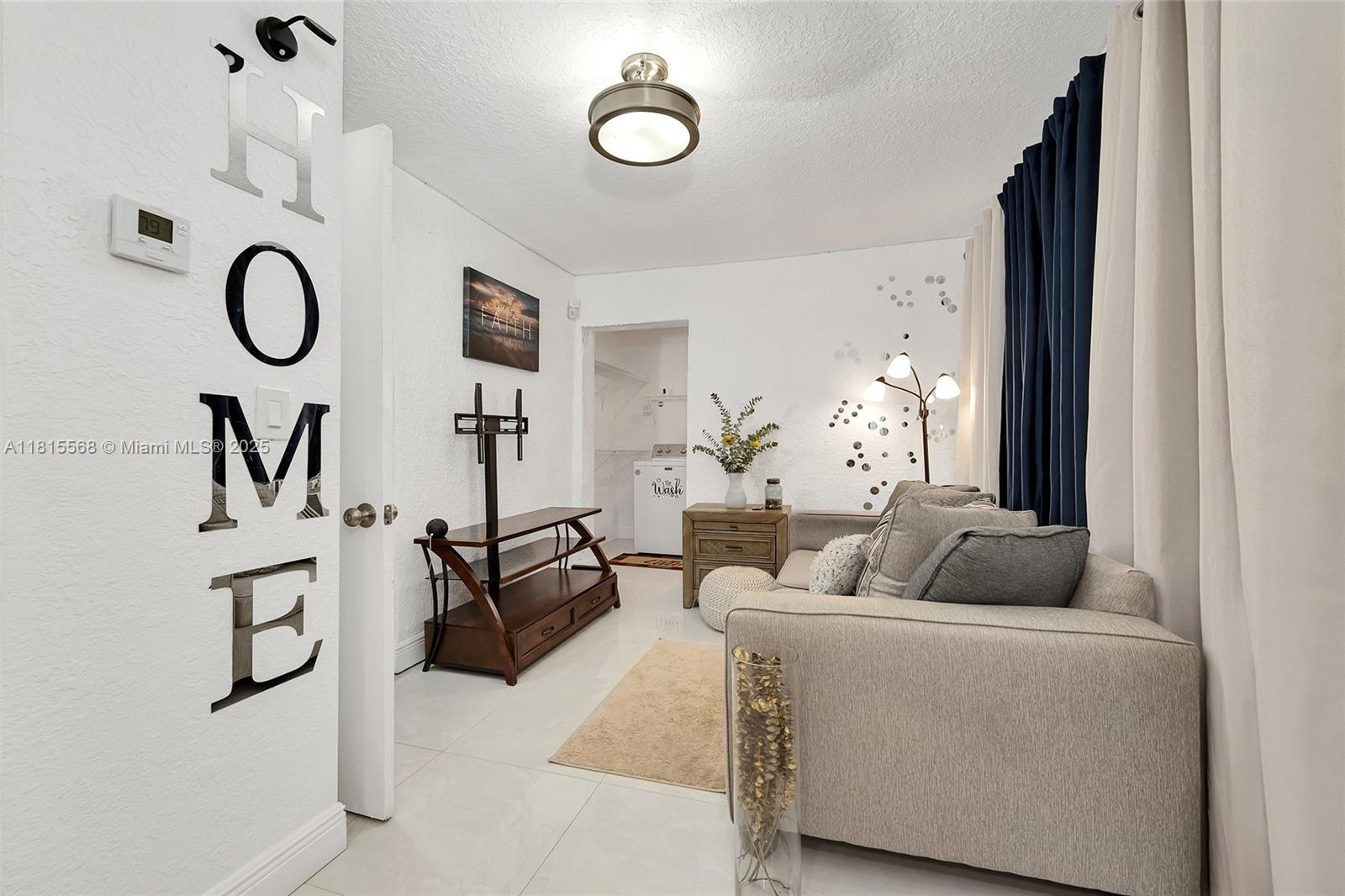 FRANKLIN PARK - Residential Lease