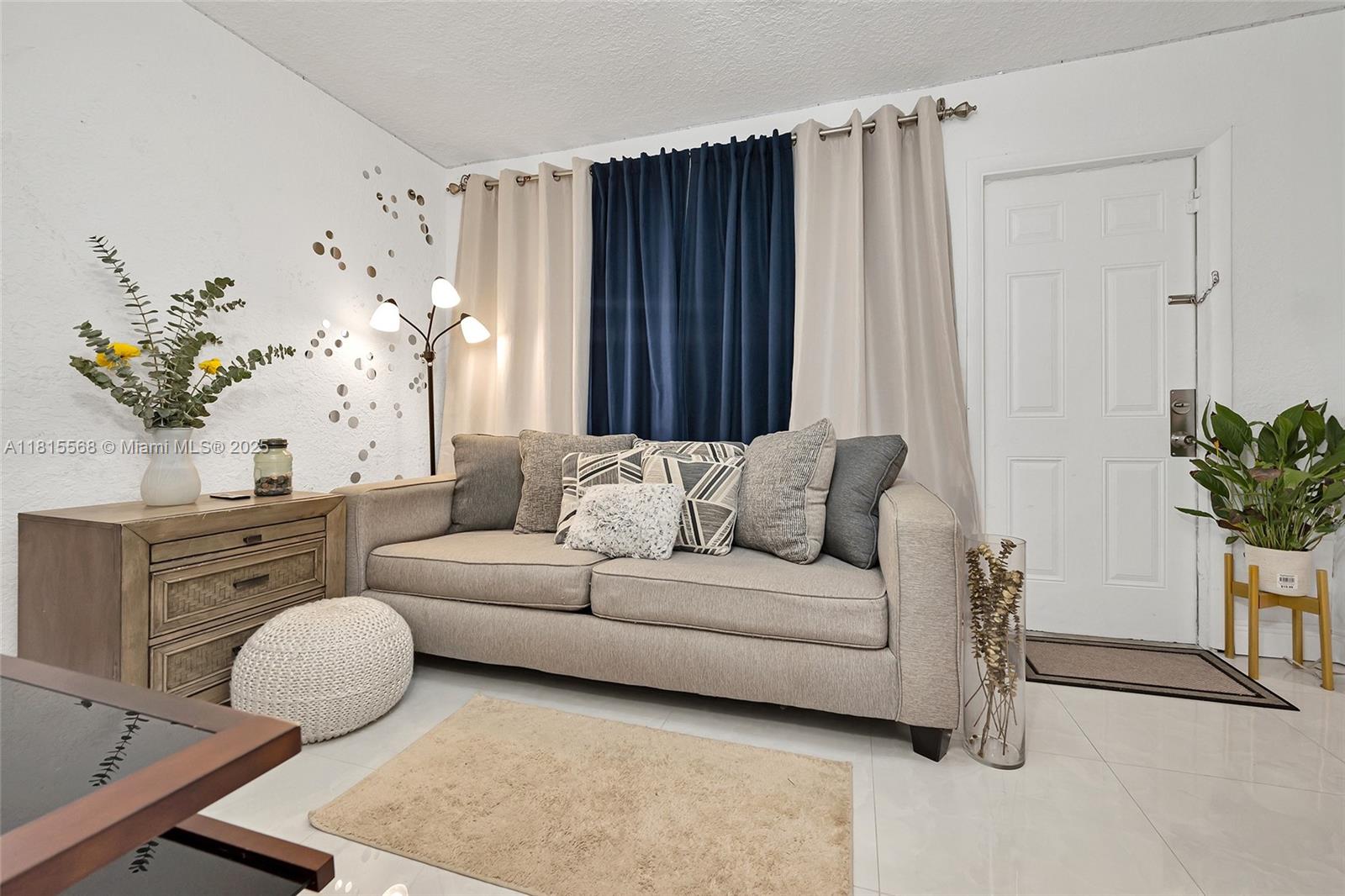 FRANKLIN PARK - Residential Lease