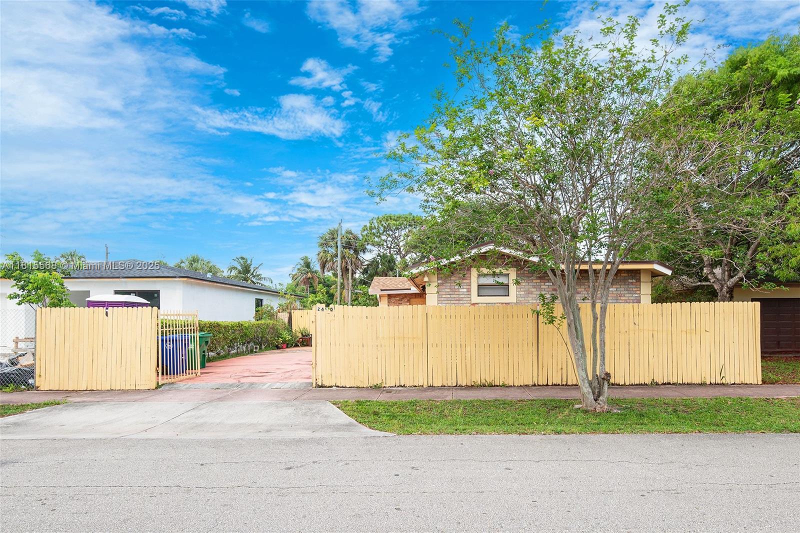 FRANKLIN PARK - Residential Lease