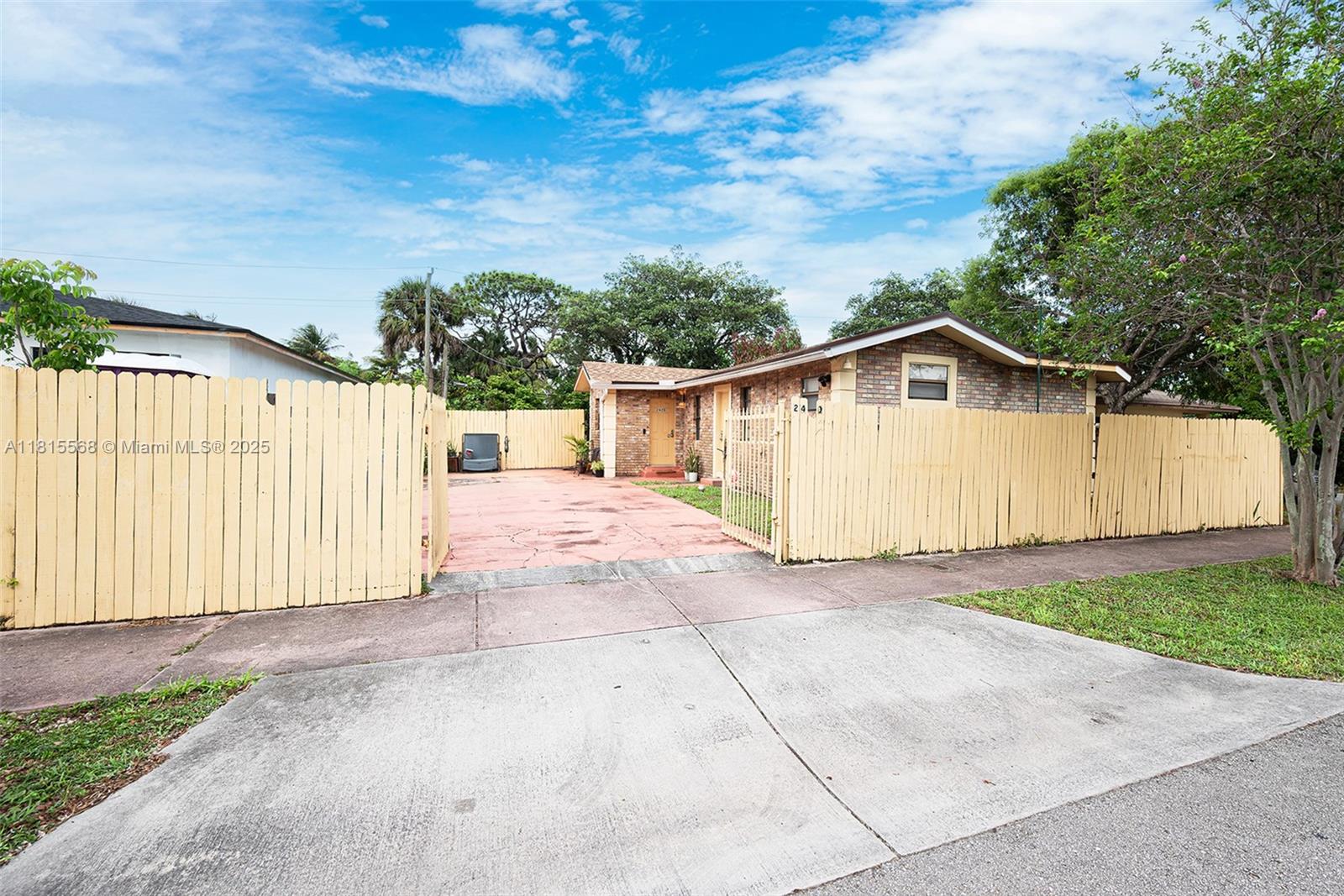 FRANKLIN PARK - Residential Lease