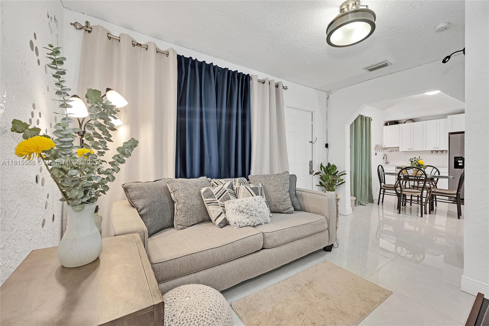 FRANKLIN PARK - Residential Lease
