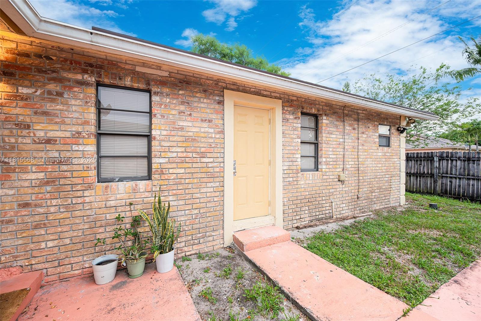 FRANKLIN PARK - Residential Lease