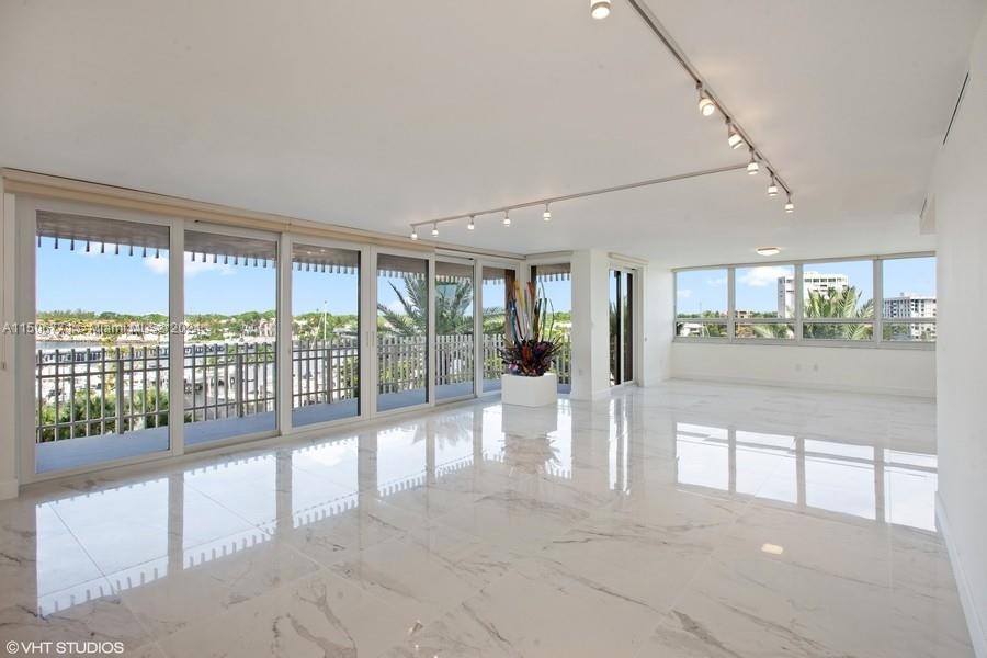 GROVE ISLE CONDO - Residential Lease