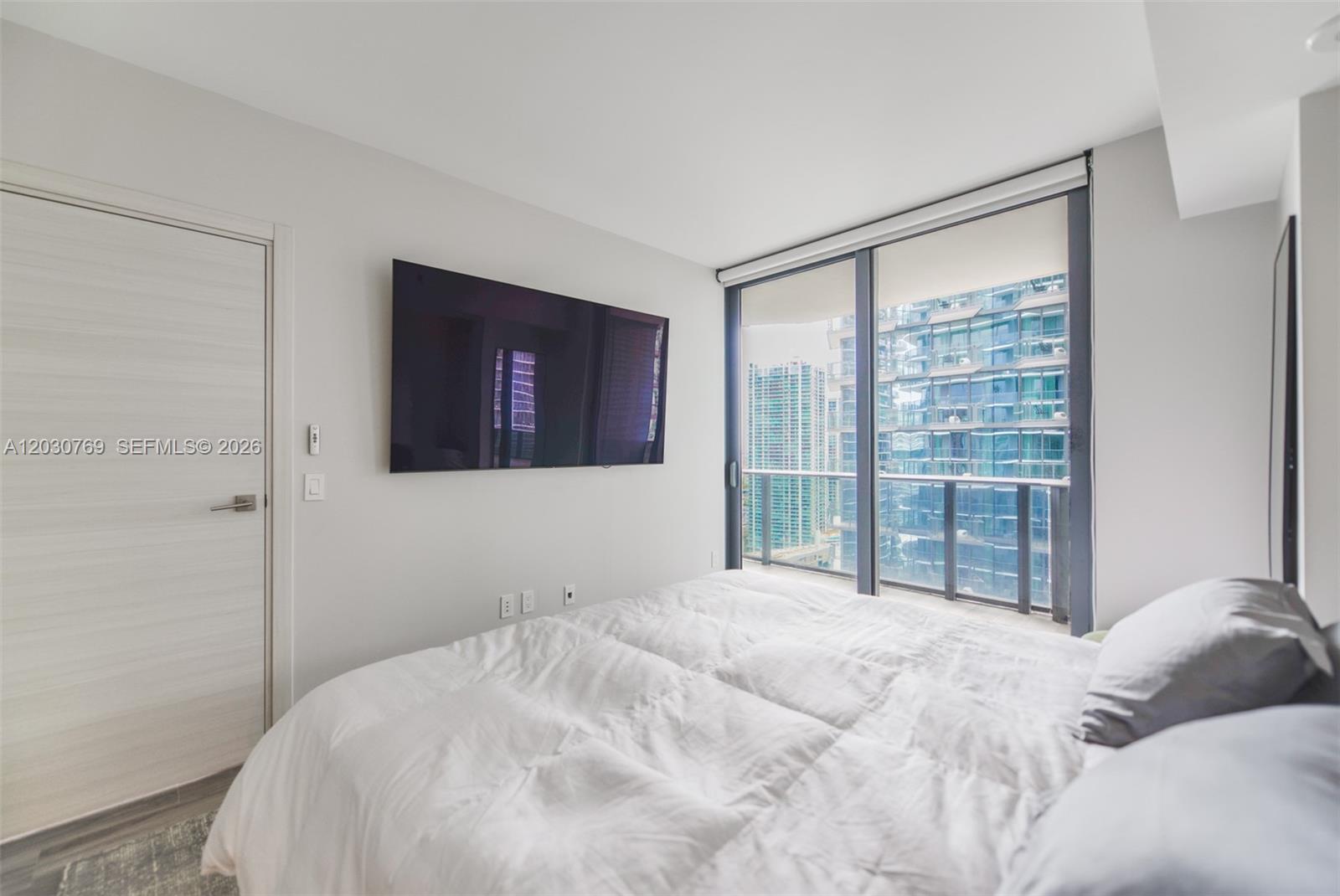 801 SMA RESIDENCES CONDO - Residential Lease