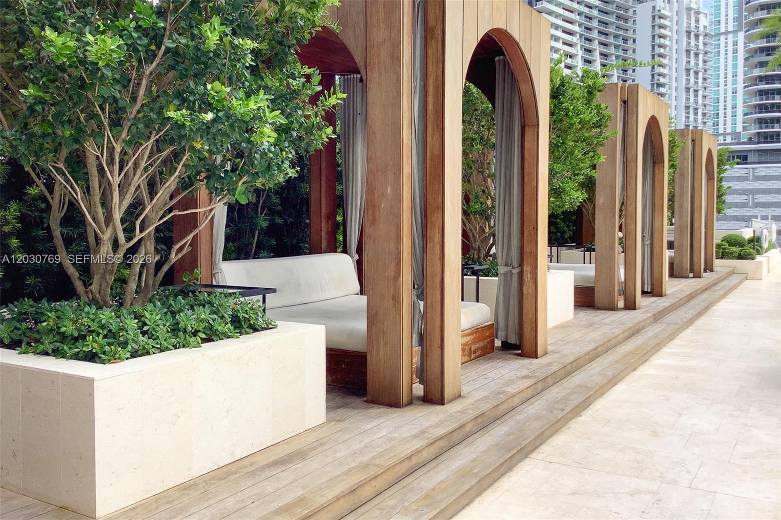 801 SMA RESIDENCES CONDO - Residential Lease