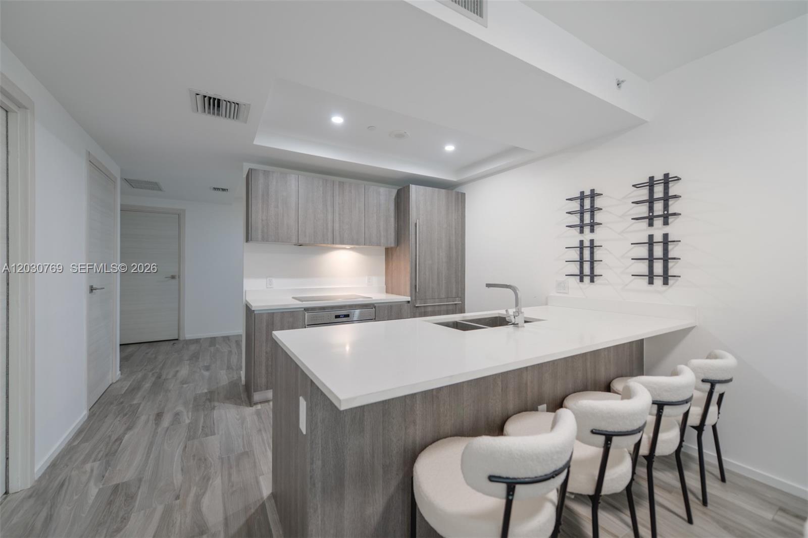 801 SMA RESIDENCES CONDO - Residential Lease