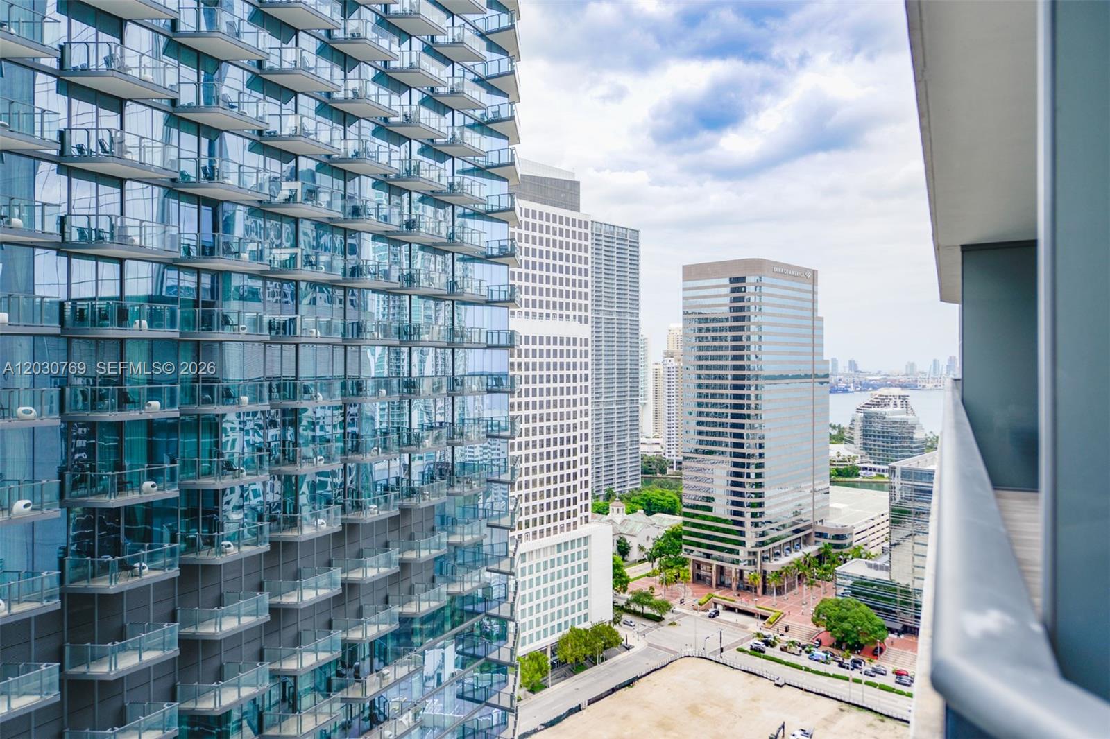 801 SMA RESIDENCES CONDO - Residential Lease