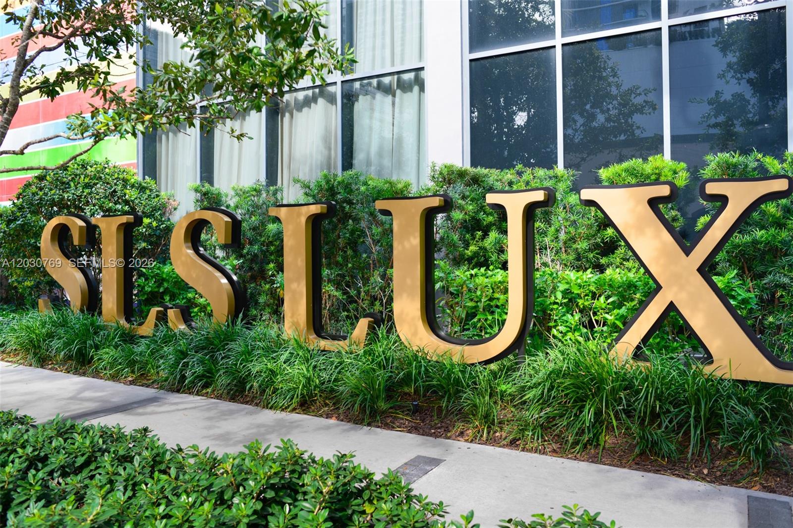 801 SMA RESIDENCES CONDO - Residential Lease