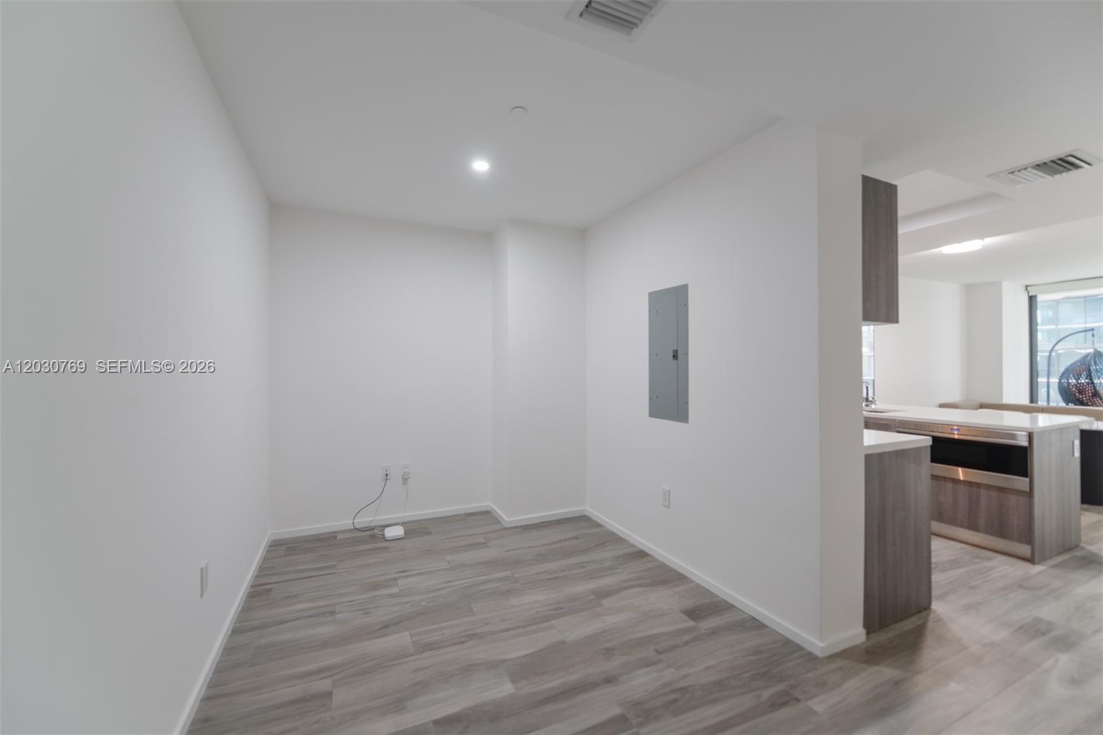 801 SMA RESIDENCES CONDO - Residential Lease