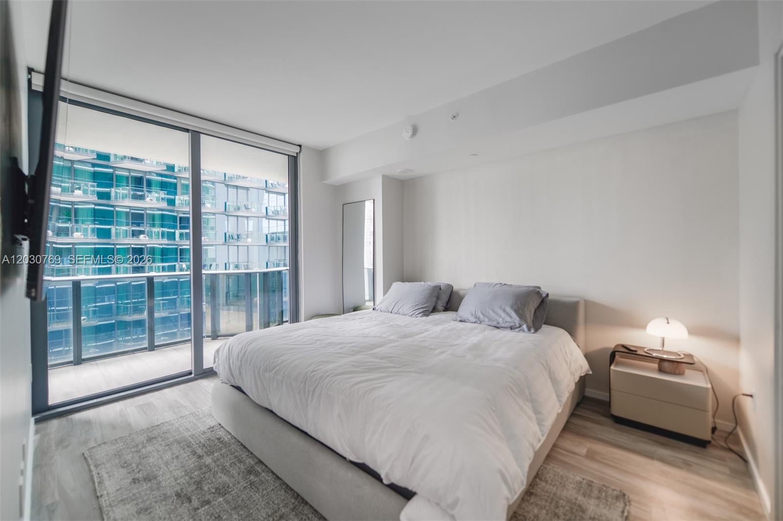 801 SMA RESIDENCES CONDO - Residential Lease