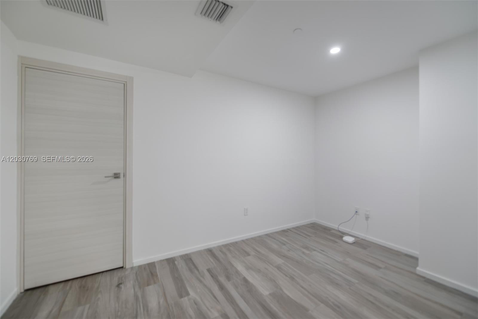 801 SMA RESIDENCES CONDO - Residential Lease