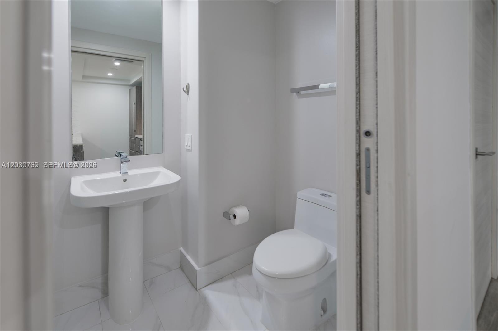 801 SMA RESIDENCES CONDO - Residential Lease