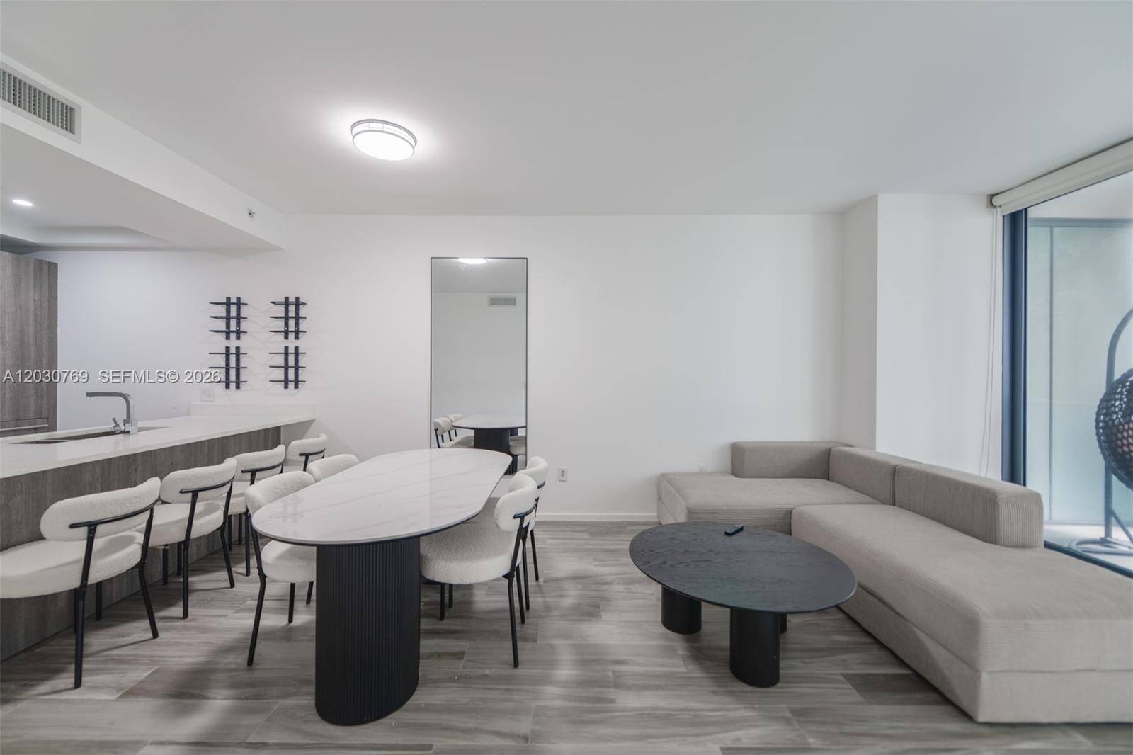 801 SMA RESIDENCES CONDO - Residential Lease