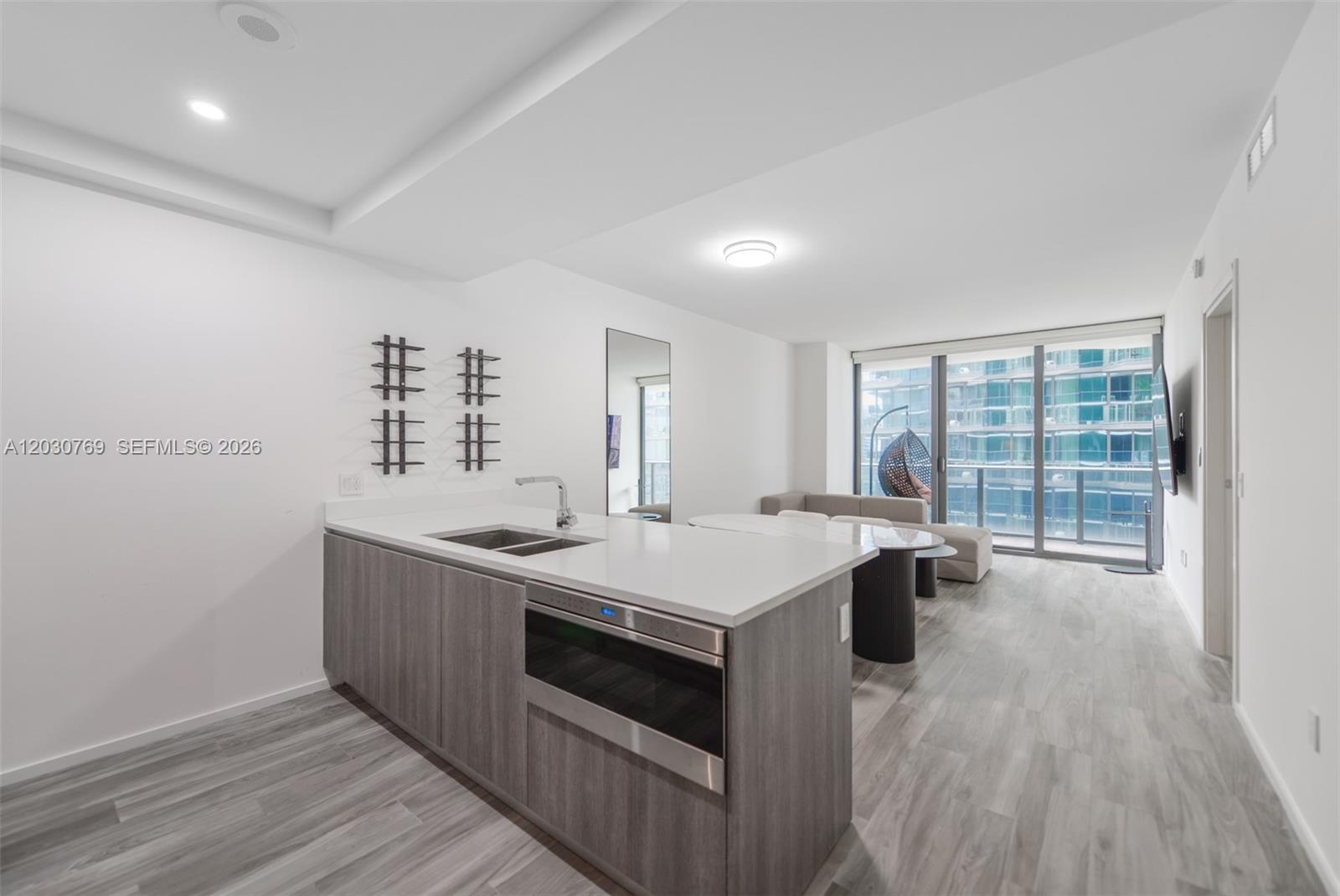 801 SMA RESIDENCES CONDO - Residential Lease