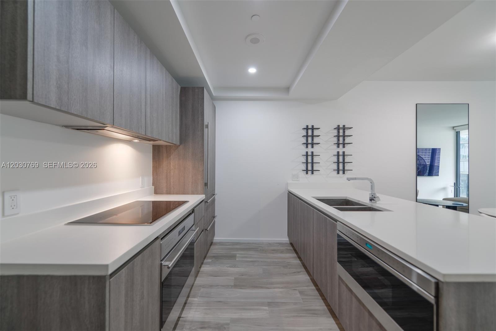 801 SMA RESIDENCES CONDO - Residential Lease